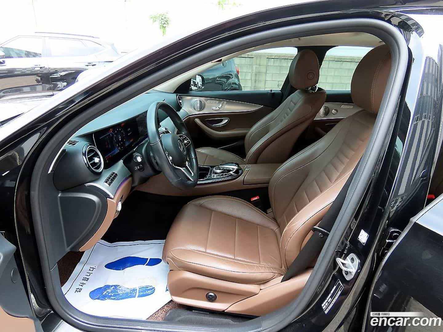 E-Class Mercedes-Benz 2019.7-OUTER-005