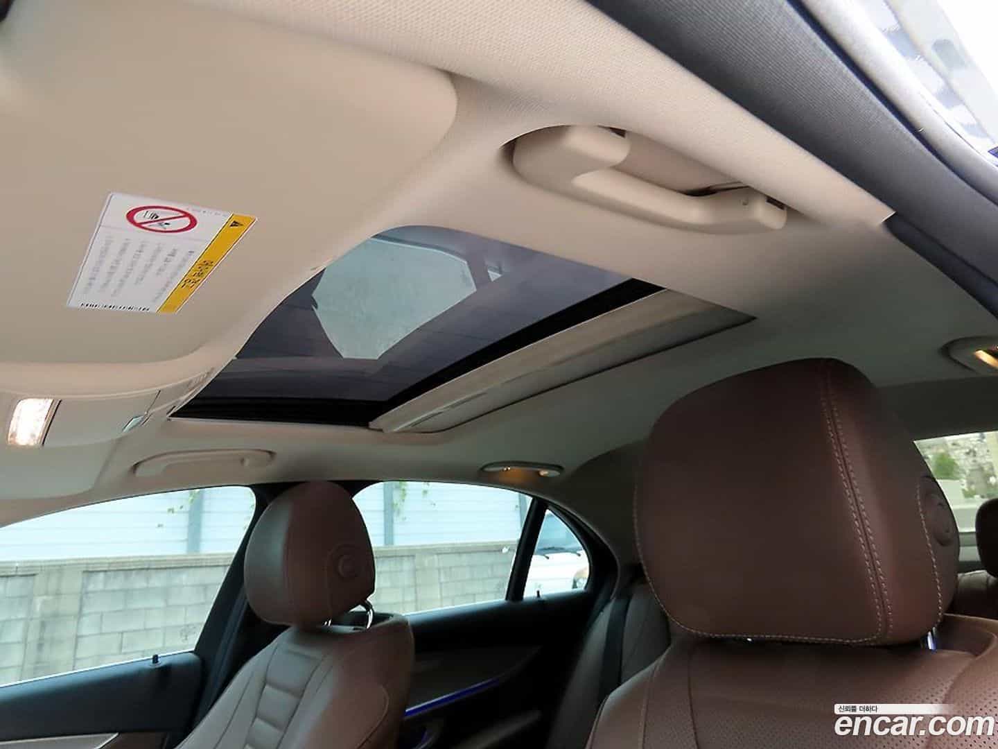 E-Class Mercedes-Benz 2019.7-OPTION-020
