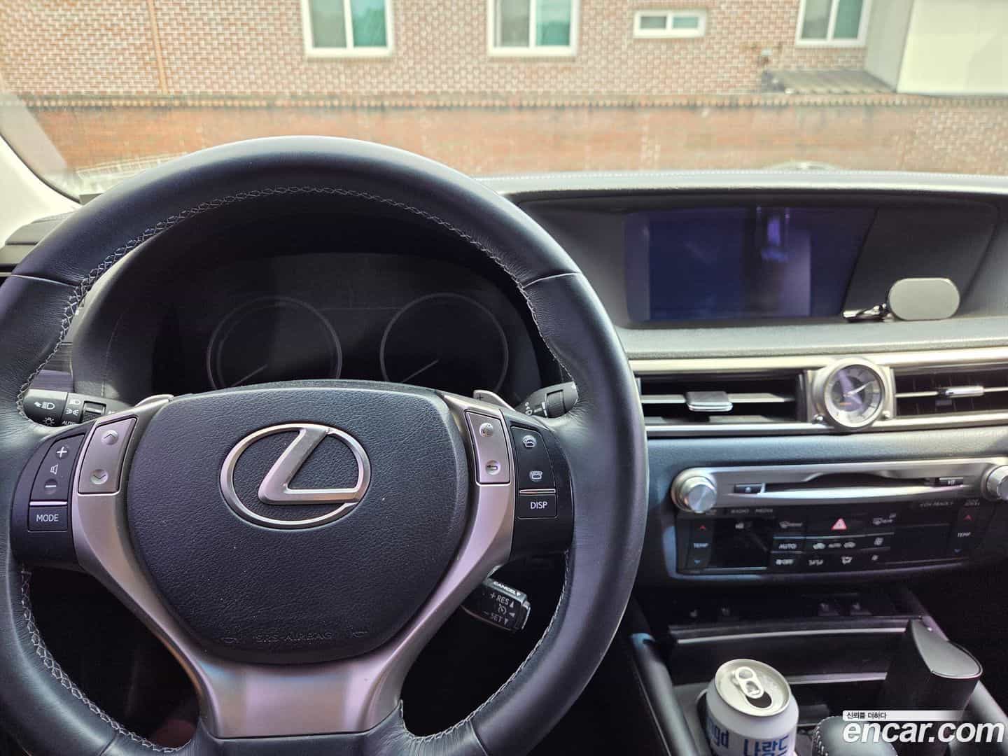 GS Lexus 2013.4-INNER-008