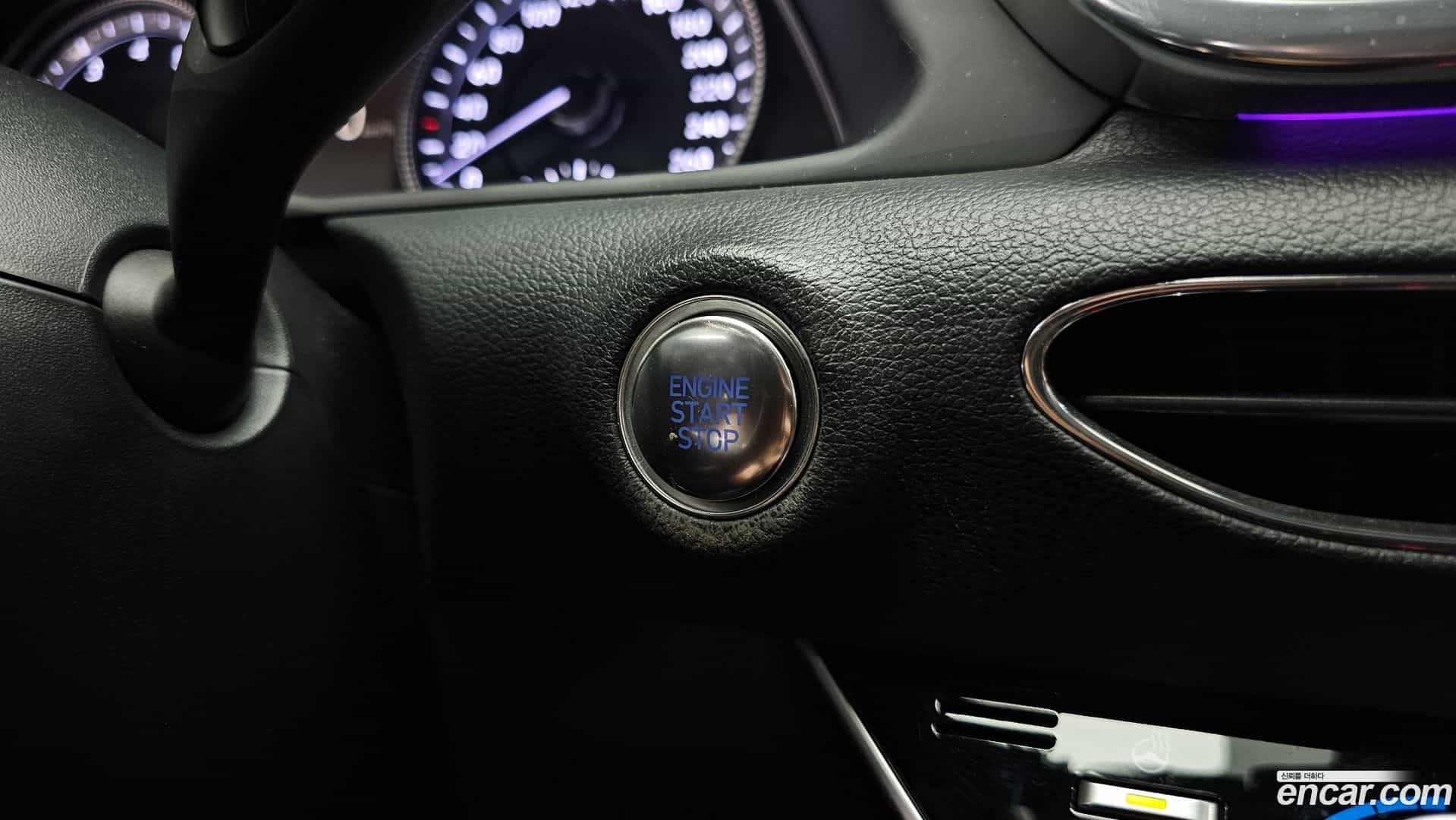 Sonata Hyundai 2023.1-OPTION-040