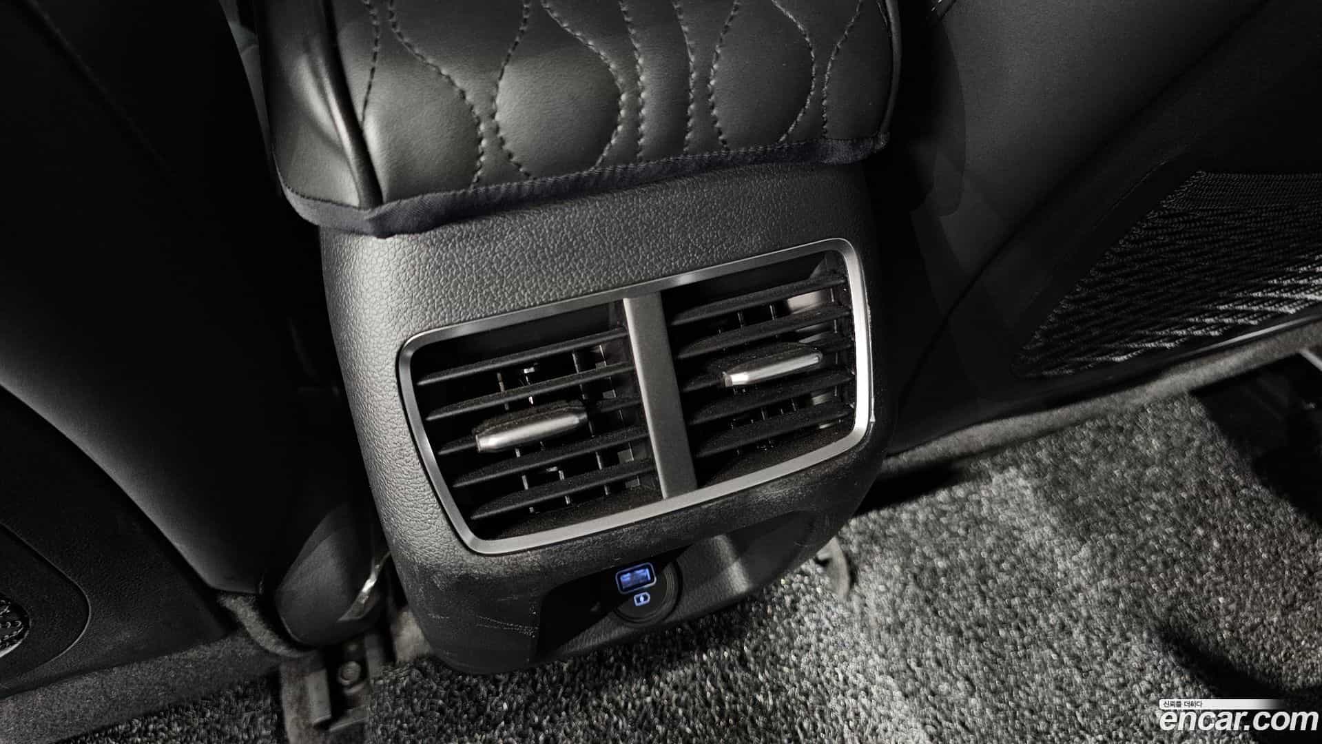 Sonata Hyundai 2023.1-OPTION-043