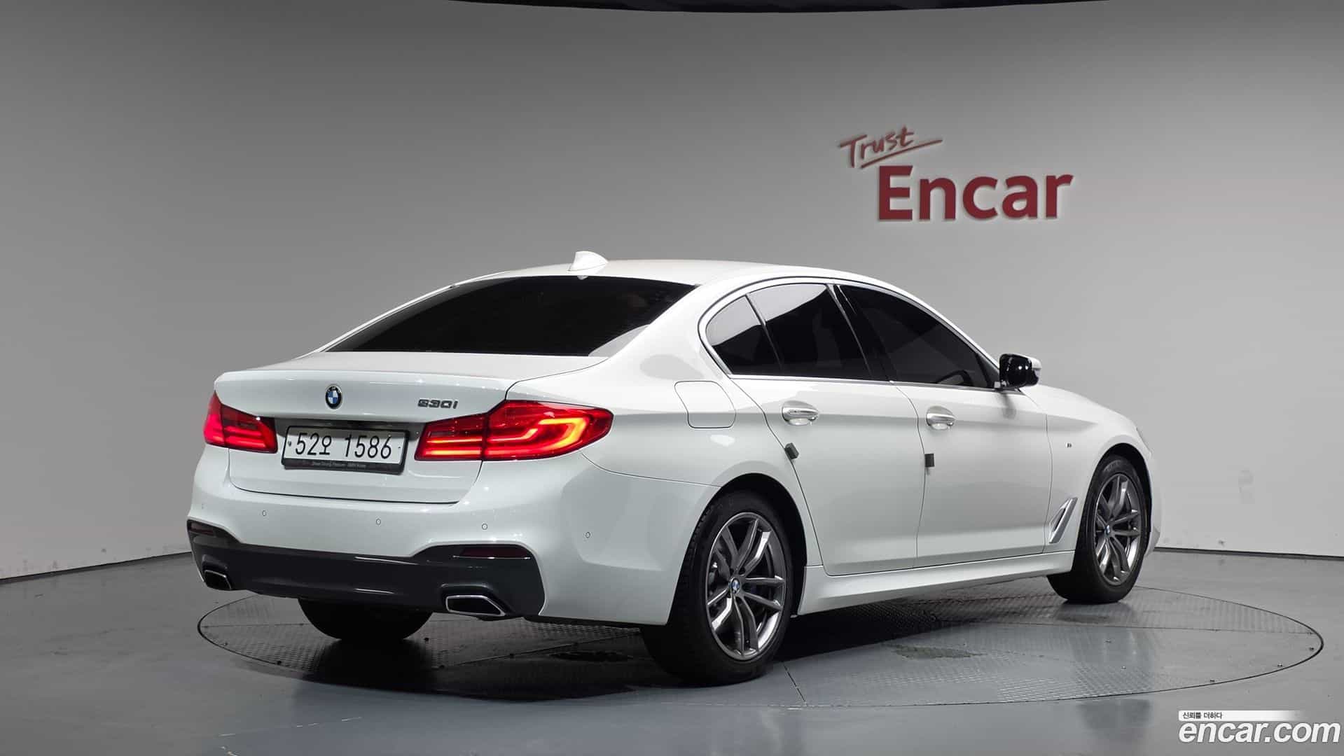 5-Series BMW 2018.5-OUTER-002