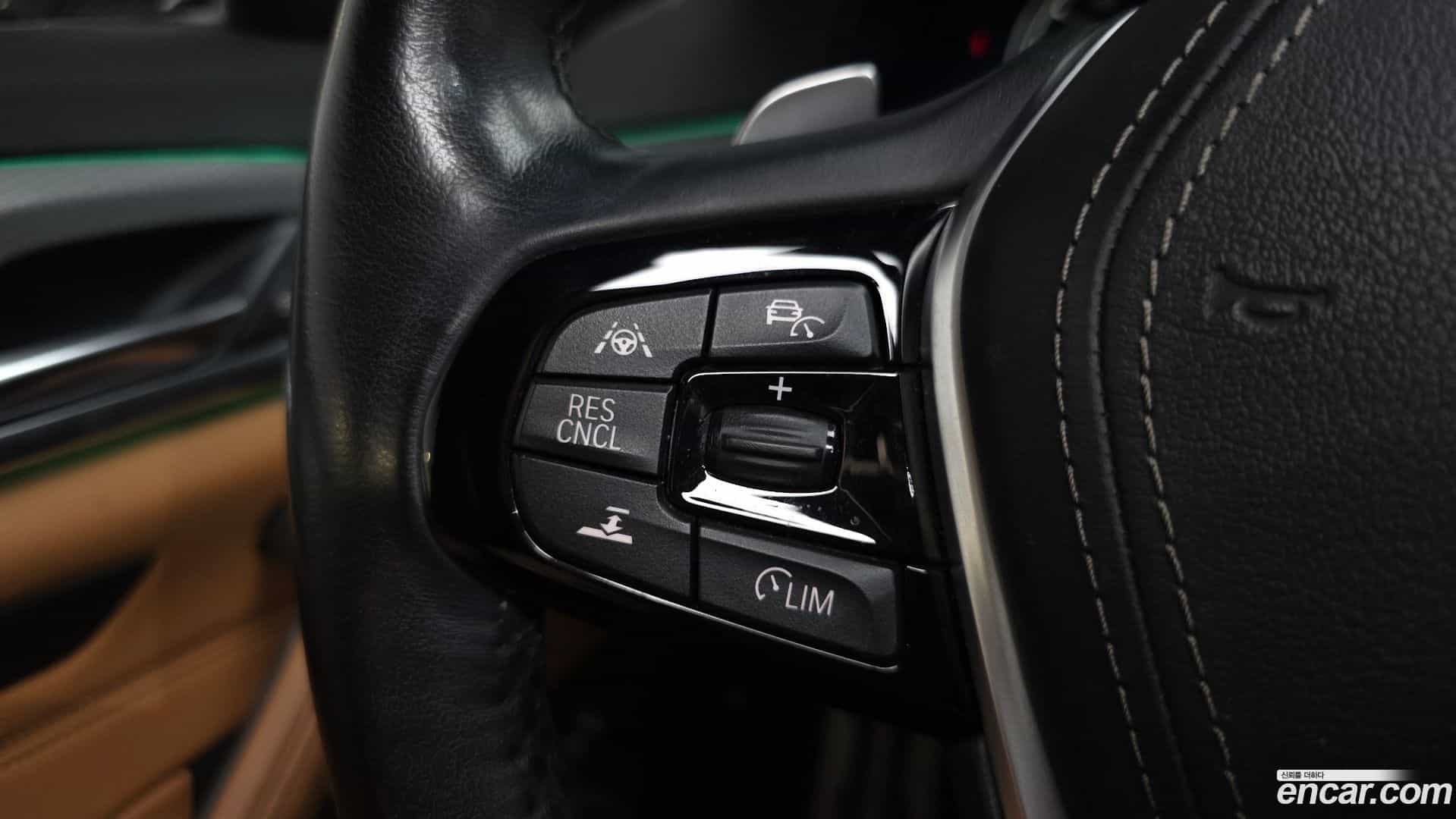 5-Series BMW 2018.5-OPTION-019