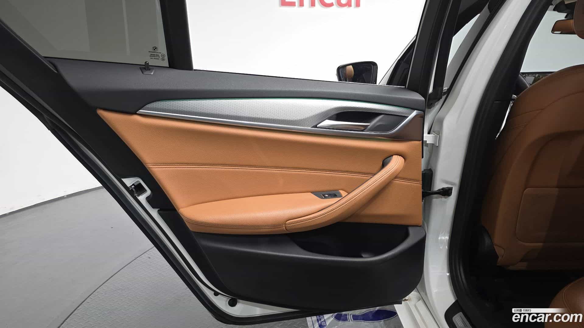 5-Series BMW 2018.5-INNER-035