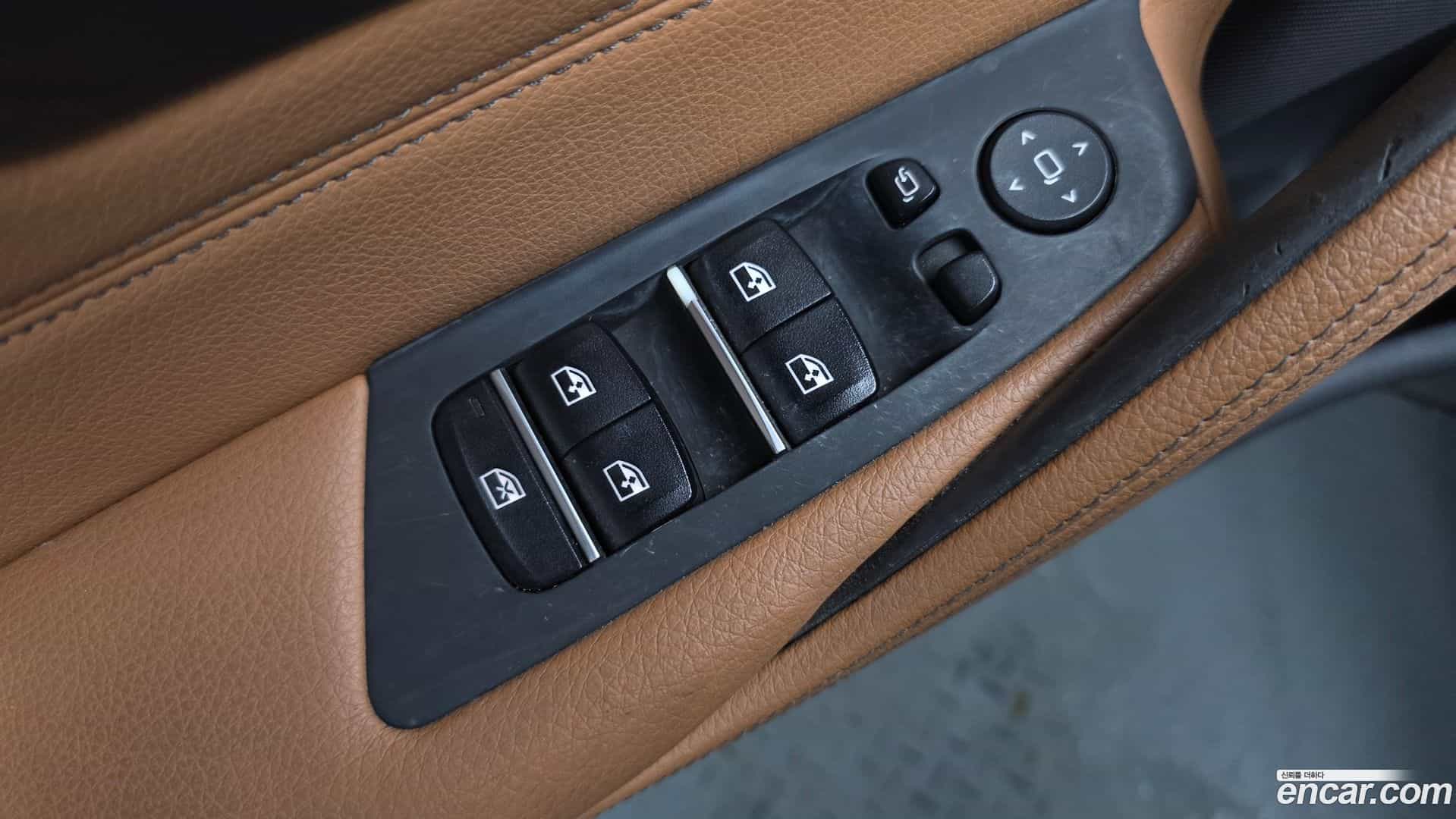 5-Series BMW 2018.5-OPTION-041
