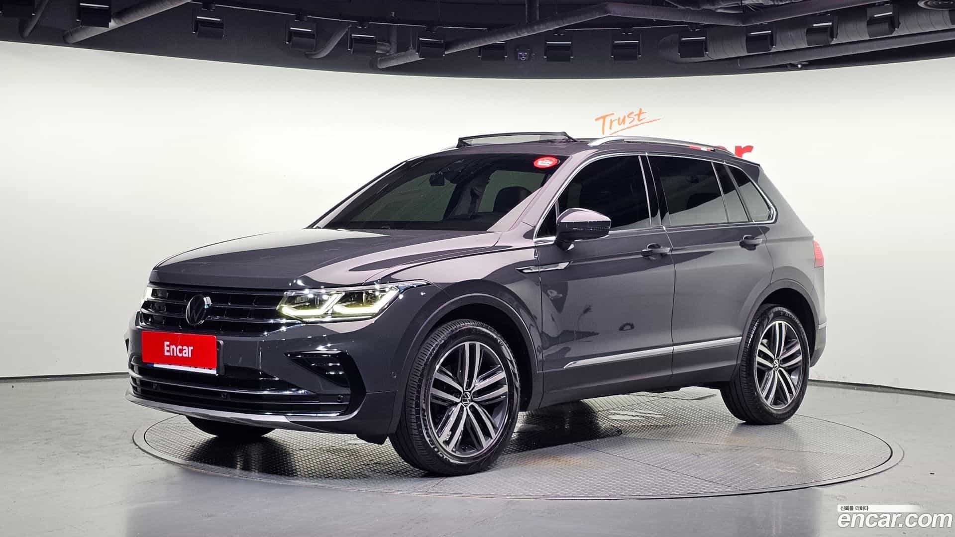 Tiguan Volkswagen 2022.11-OUTER-001