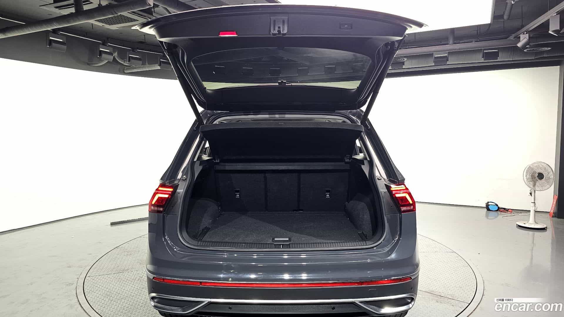 Tiguan Volkswagen 2022.11-OPTION-043