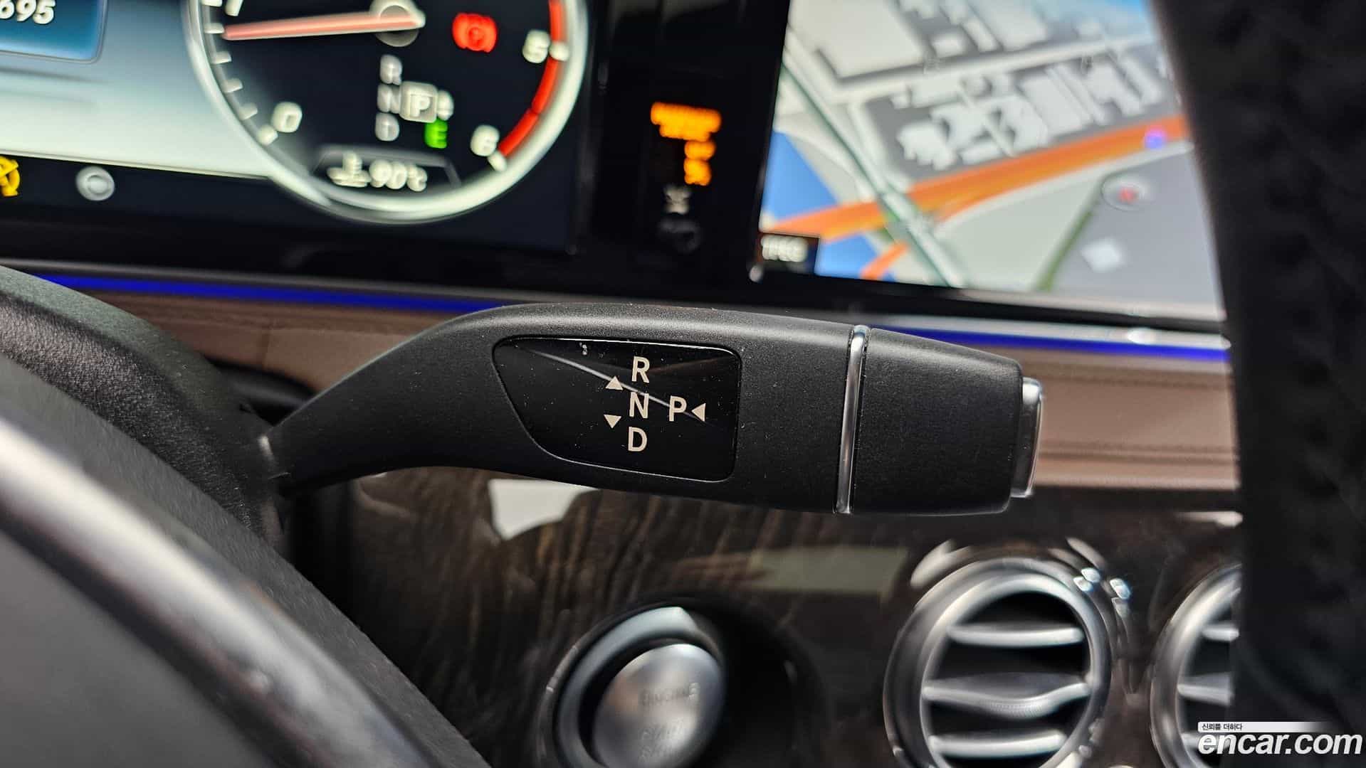 S-Class Mercedes-Benz 2017.6-INNER-009