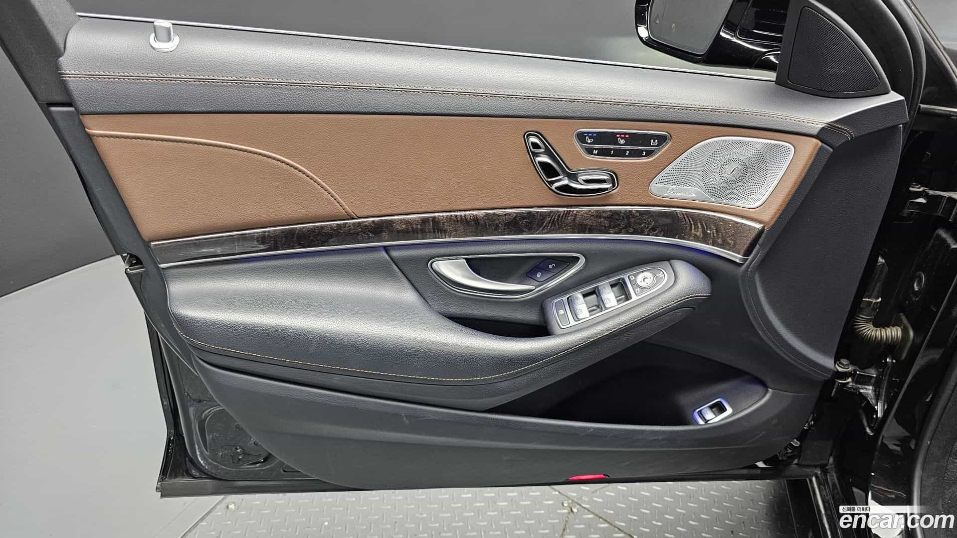 S-Class Mercedes-Benz 2017.6-INNER-034