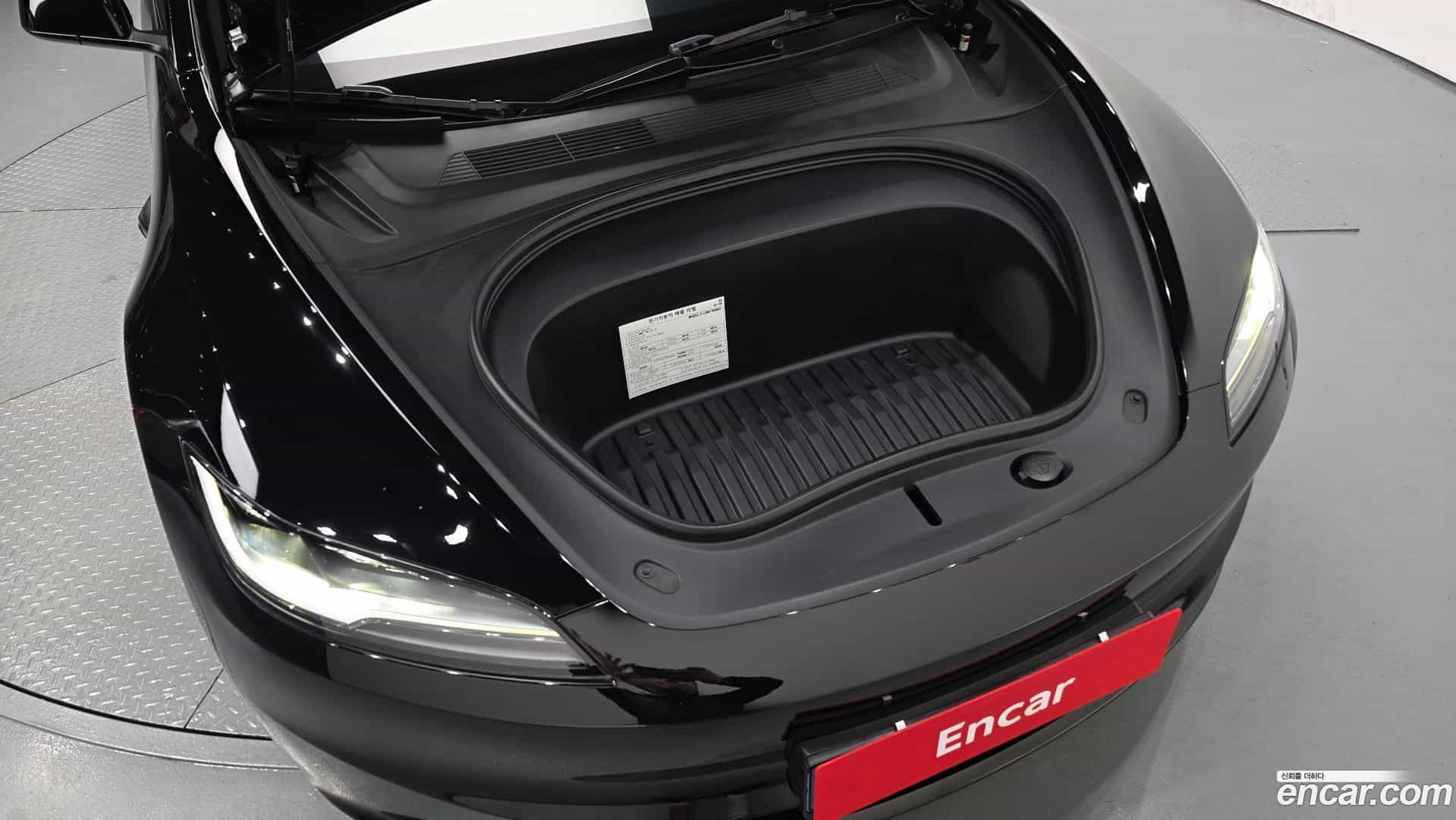 Model 3 Tesla 2024.4-OUTER-006