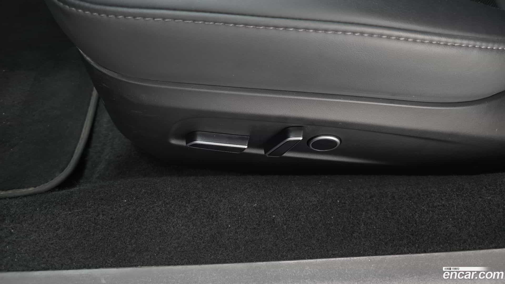 Model 3 Tesla 2024.4-OPTION-041