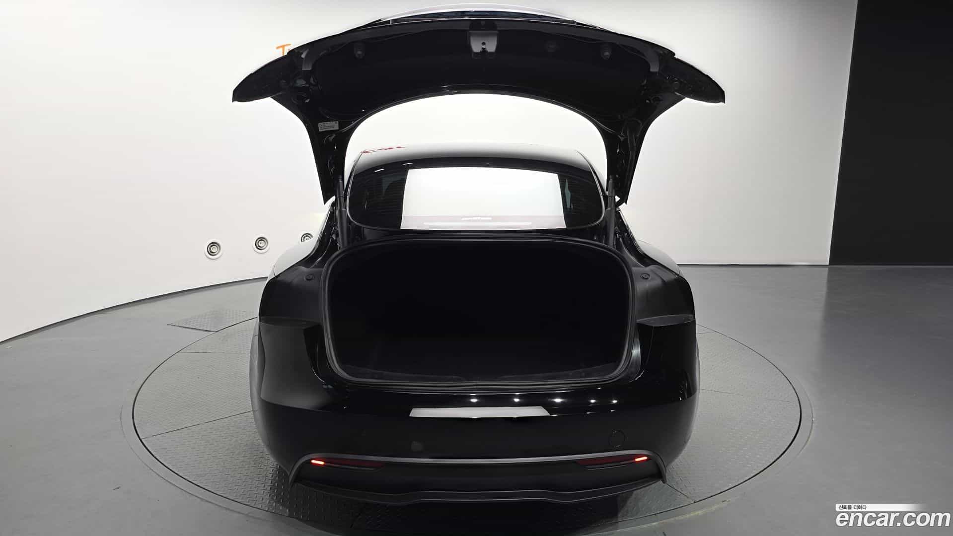 Model 3 Tesla 2024.4-OPTION-044