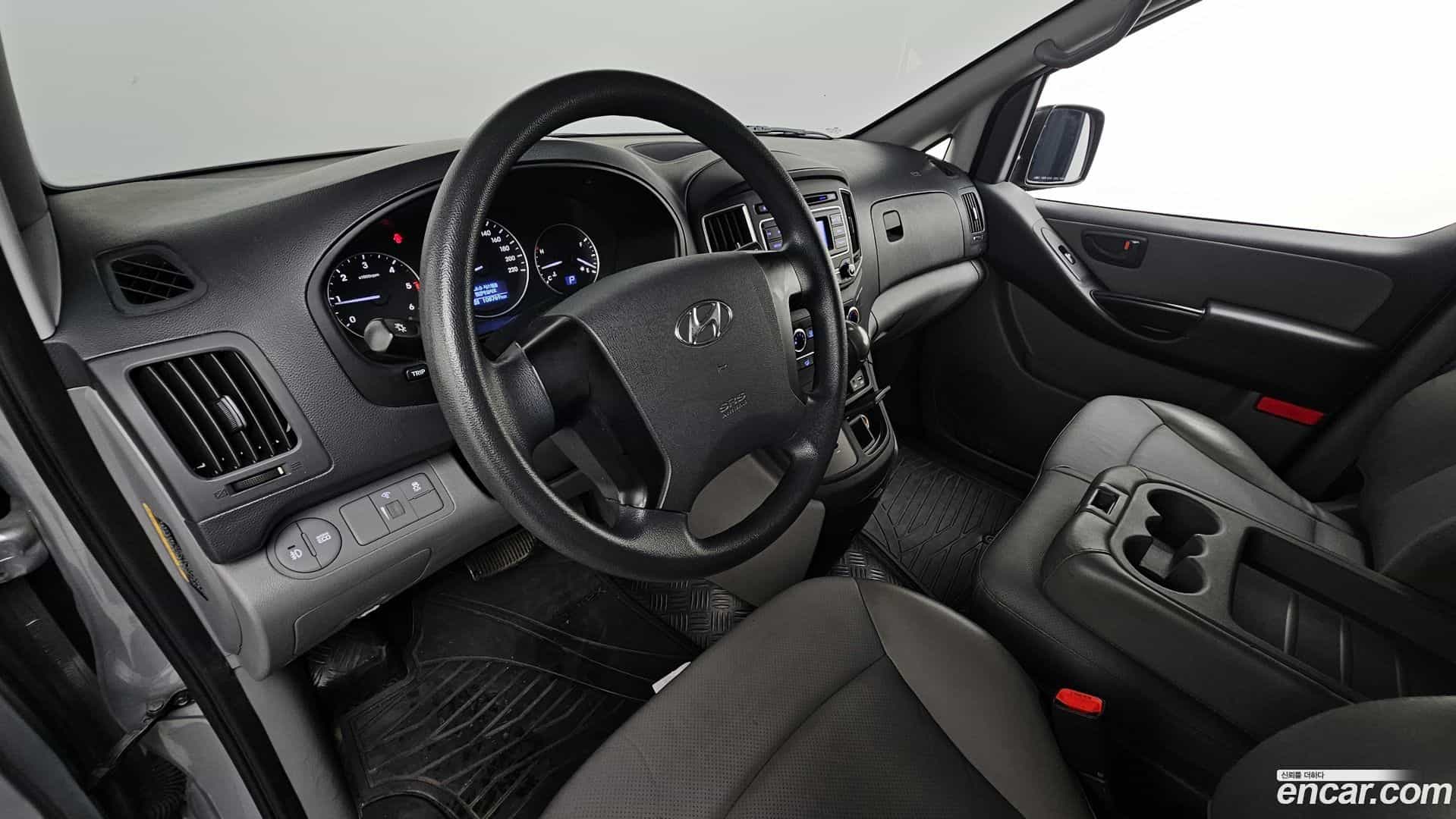 Starex Hyundai 2020.11-INNER-007