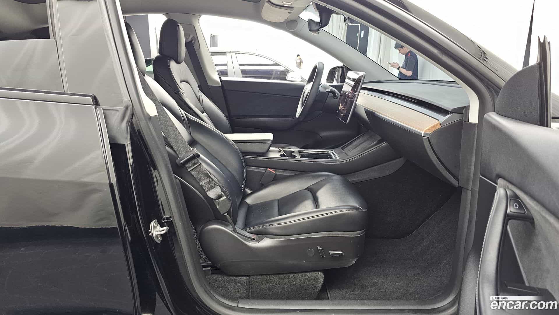 Model Y Tesla 2022.4-OPTION-015