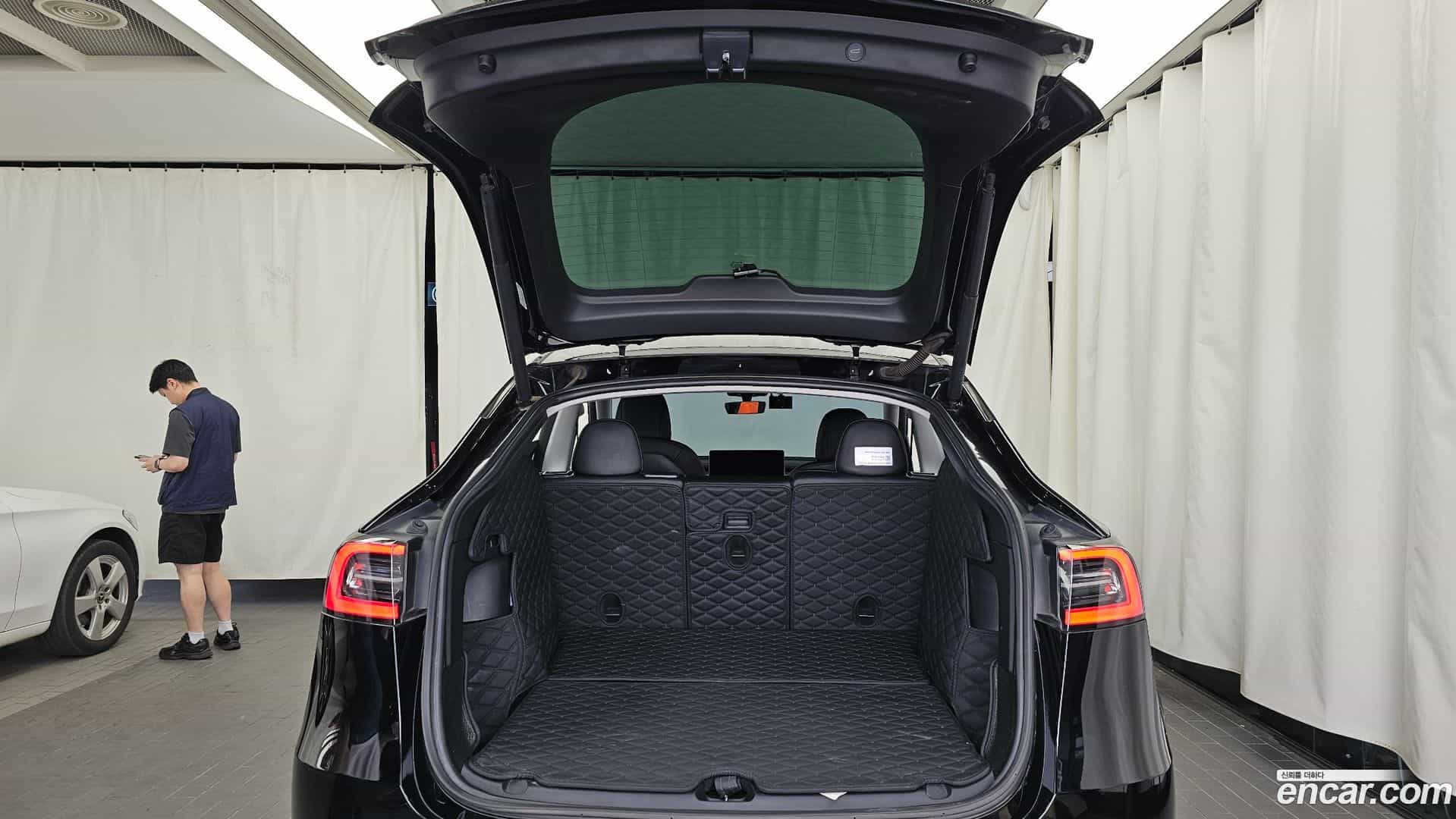 Model Y Tesla 2022.4-OPTION-024