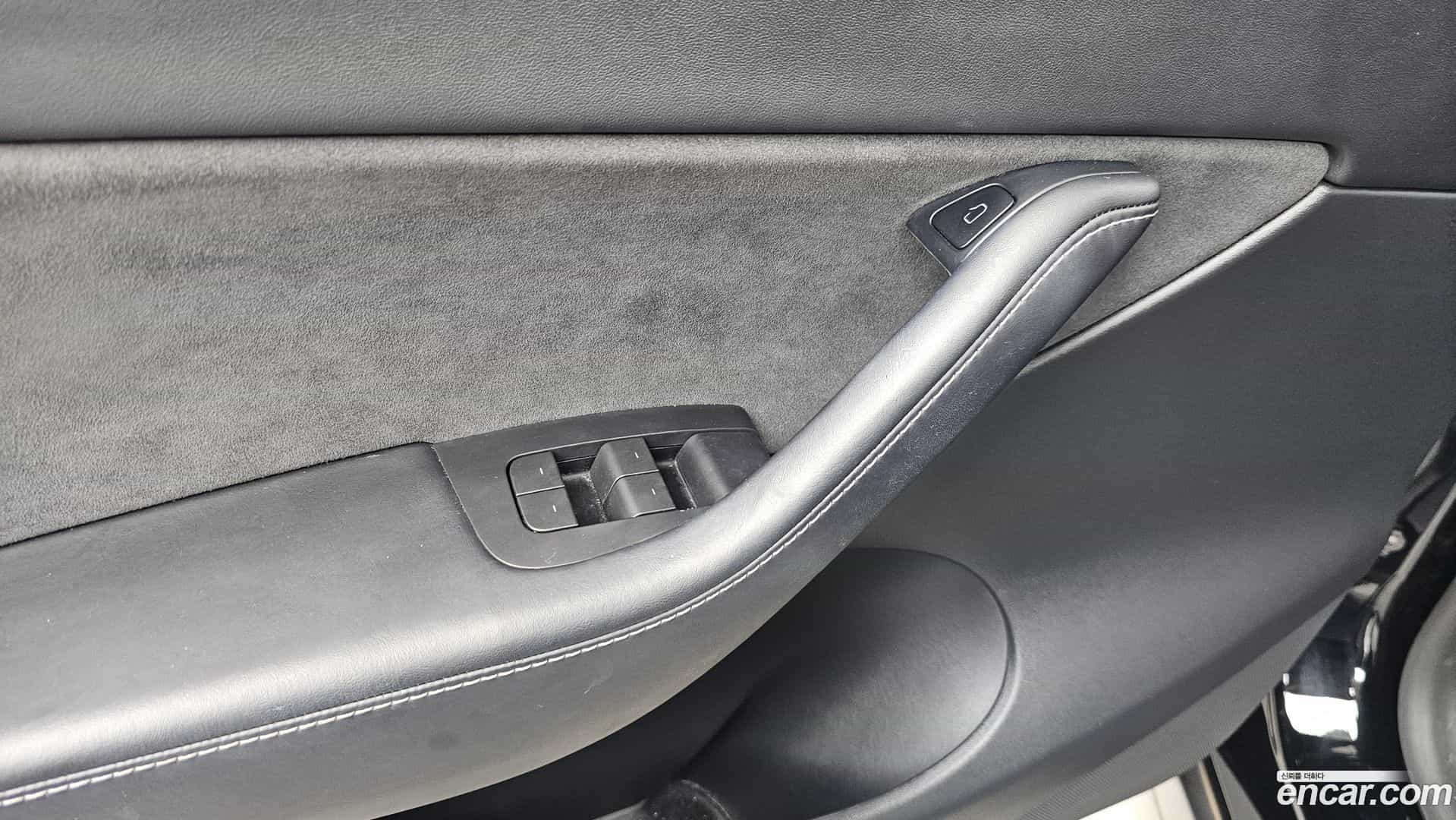 Model Y Tesla 2022.4-OPTION-050