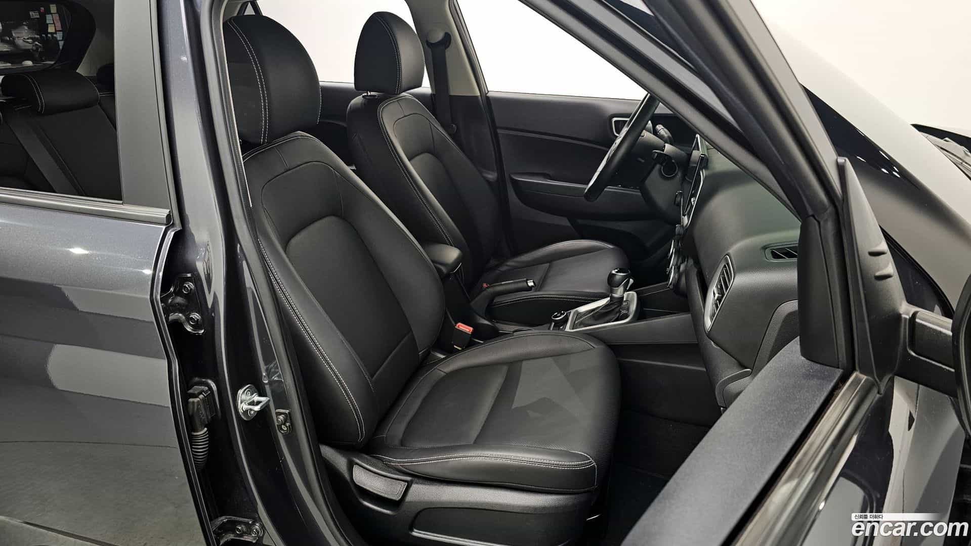 Venue Hyundai 2021.0-INNER-036