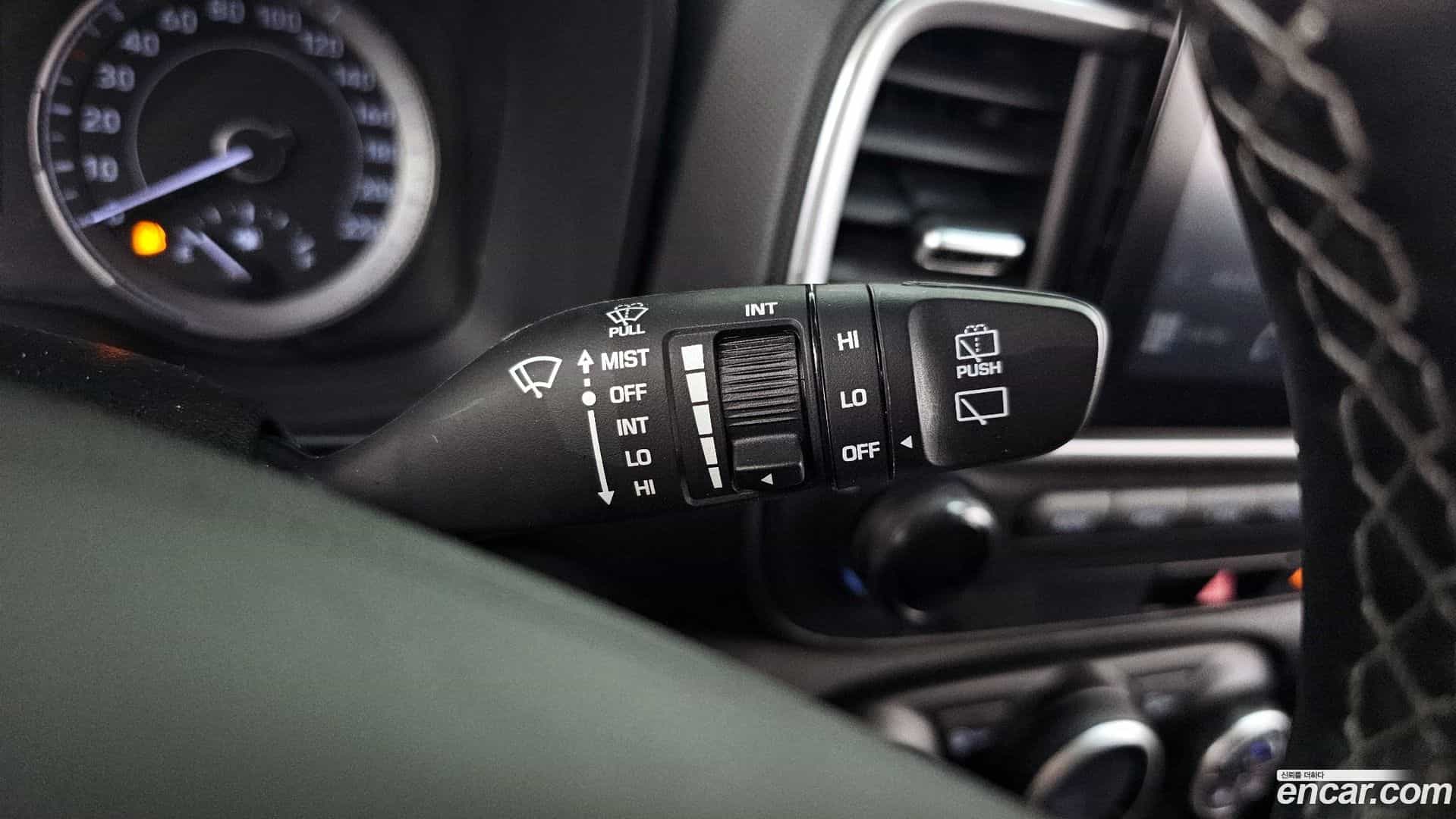 Venue Hyundai 2021.0-OPTION-040