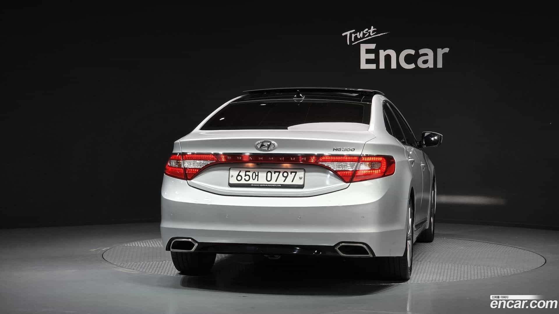 Grandeur Hyundai 2016.0-OUTER-004