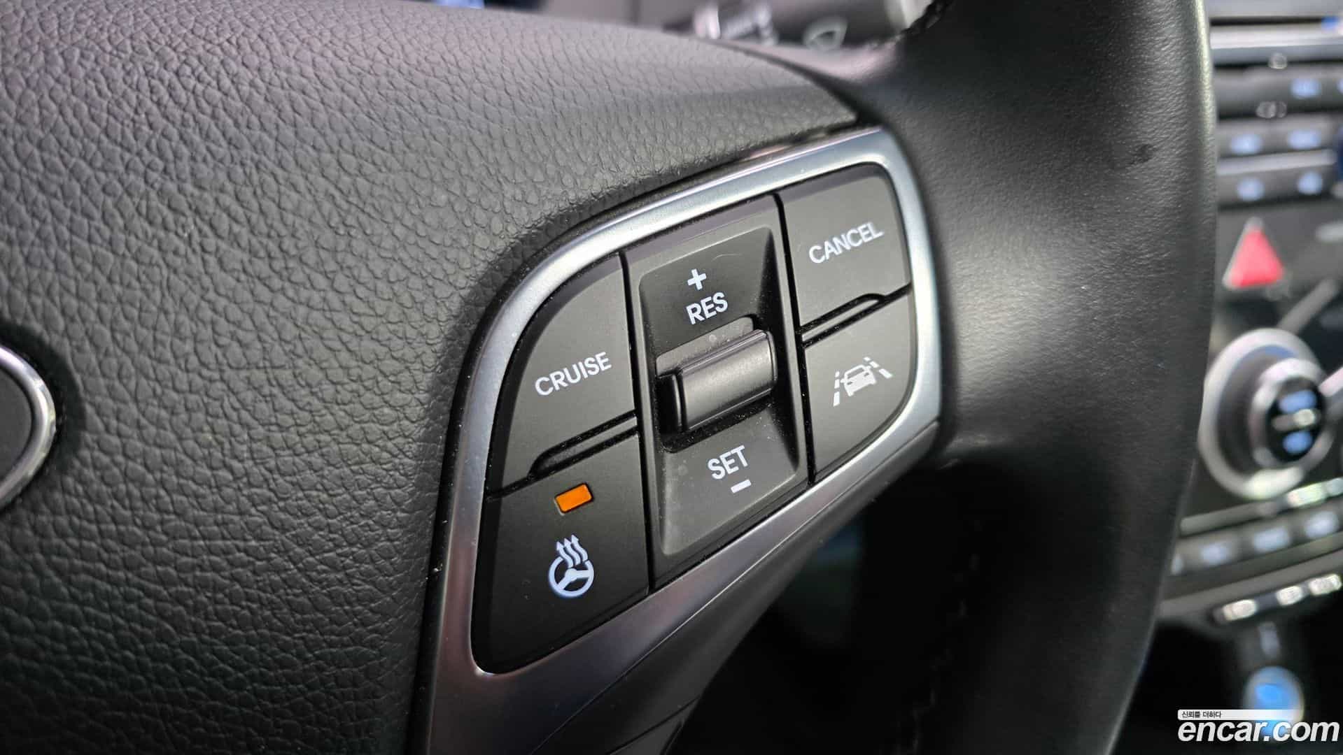 Grandeur Hyundai 2016.0-OPTION-018