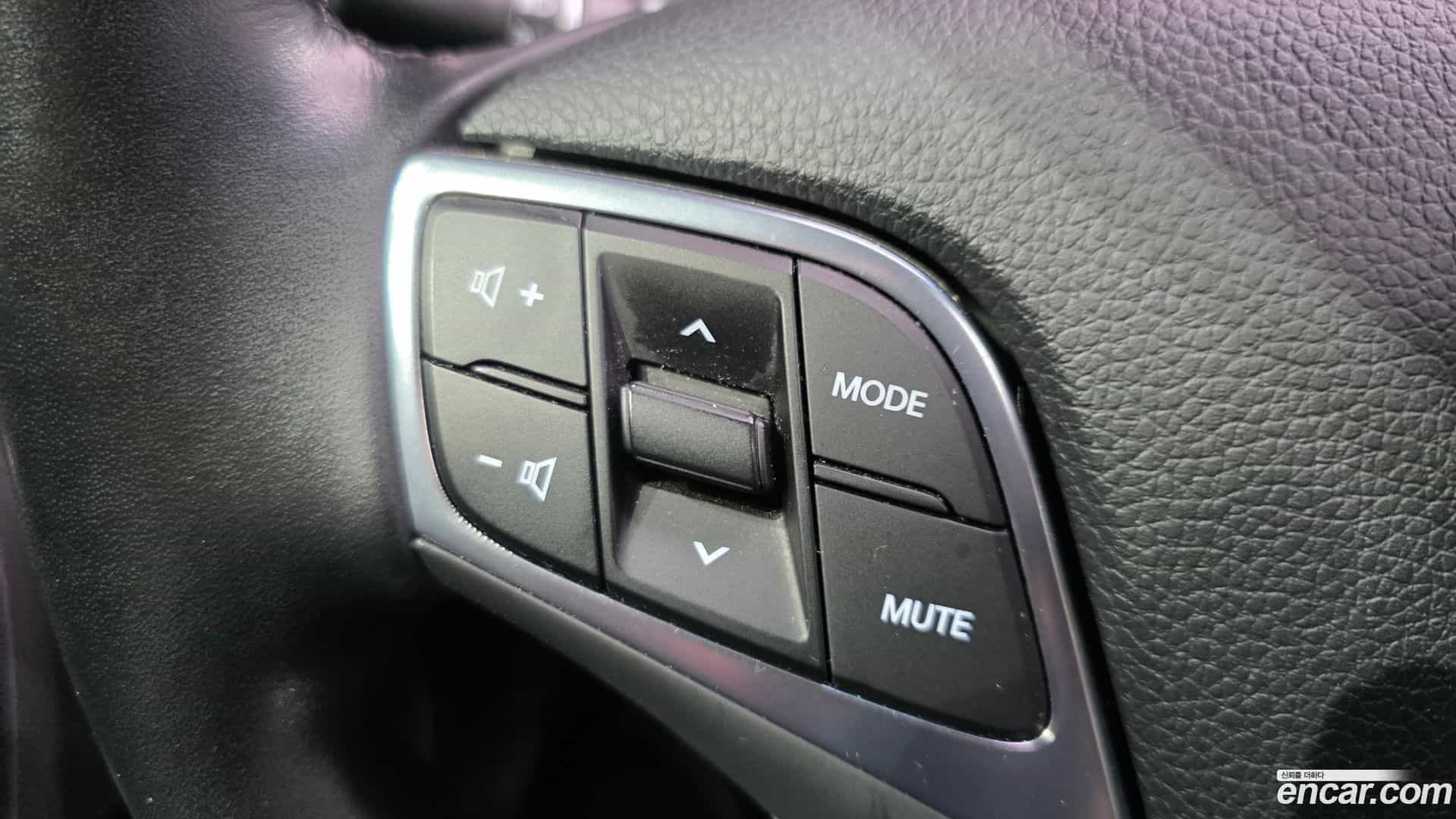 Grandeur Hyundai 2016.0-OPTION-041