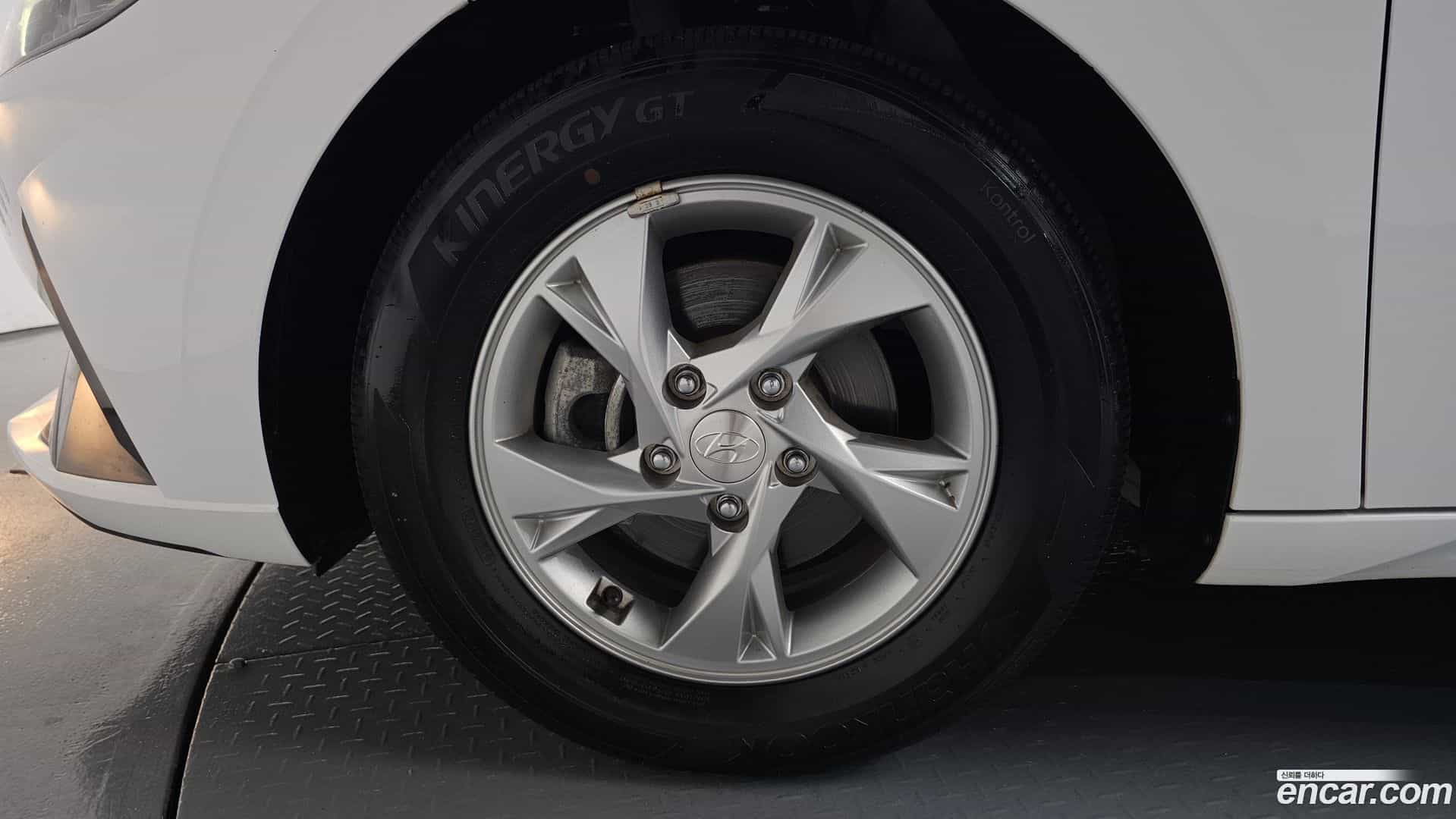 AVANTE Hyundai 2023.1-OUTER-005