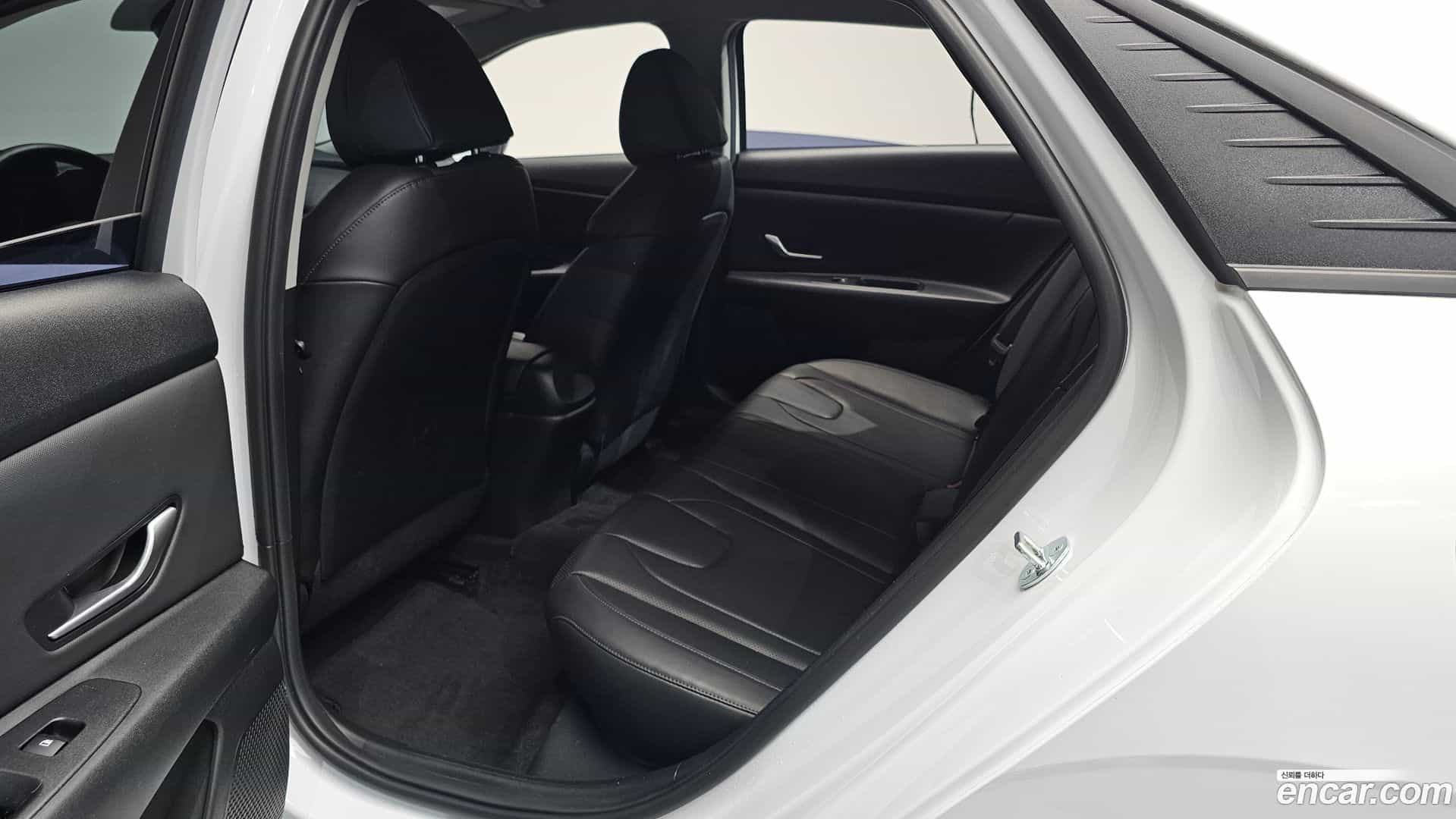 AVANTE Hyundai 2023.1-OPTION-015