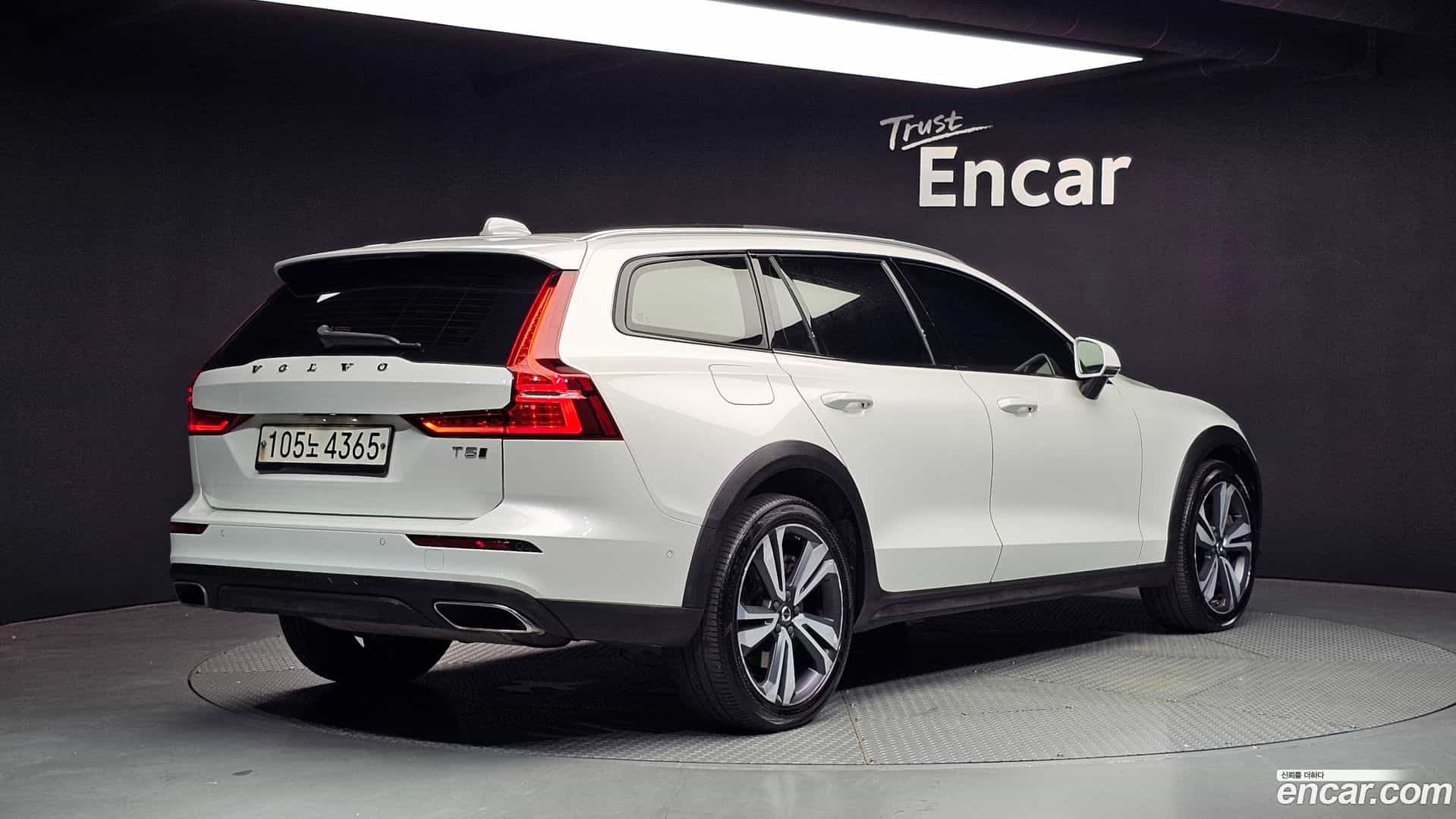 V60 Volvo 2020.4-OUTER-002