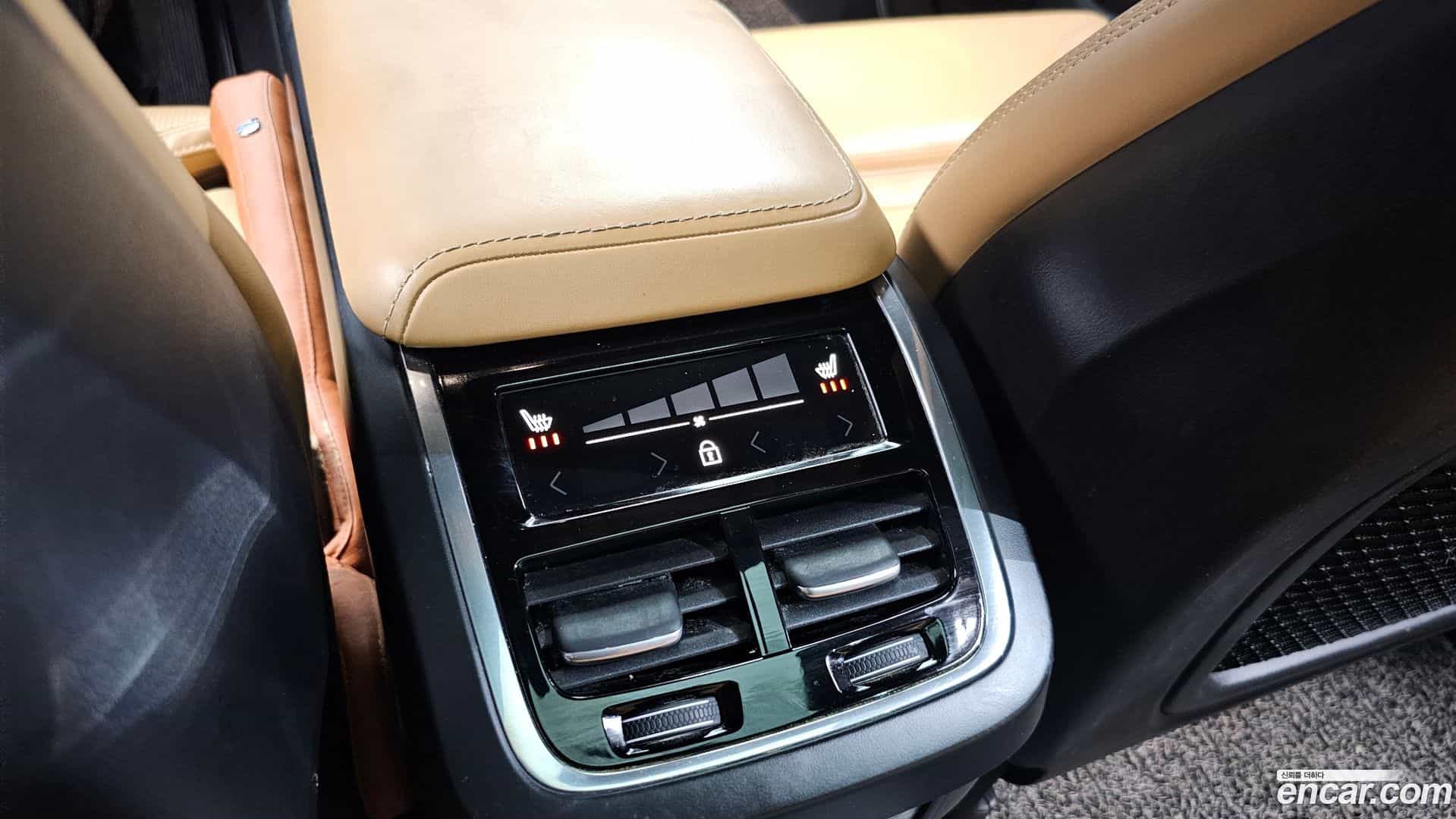 V60 Volvo 2020.4-OPTION-041