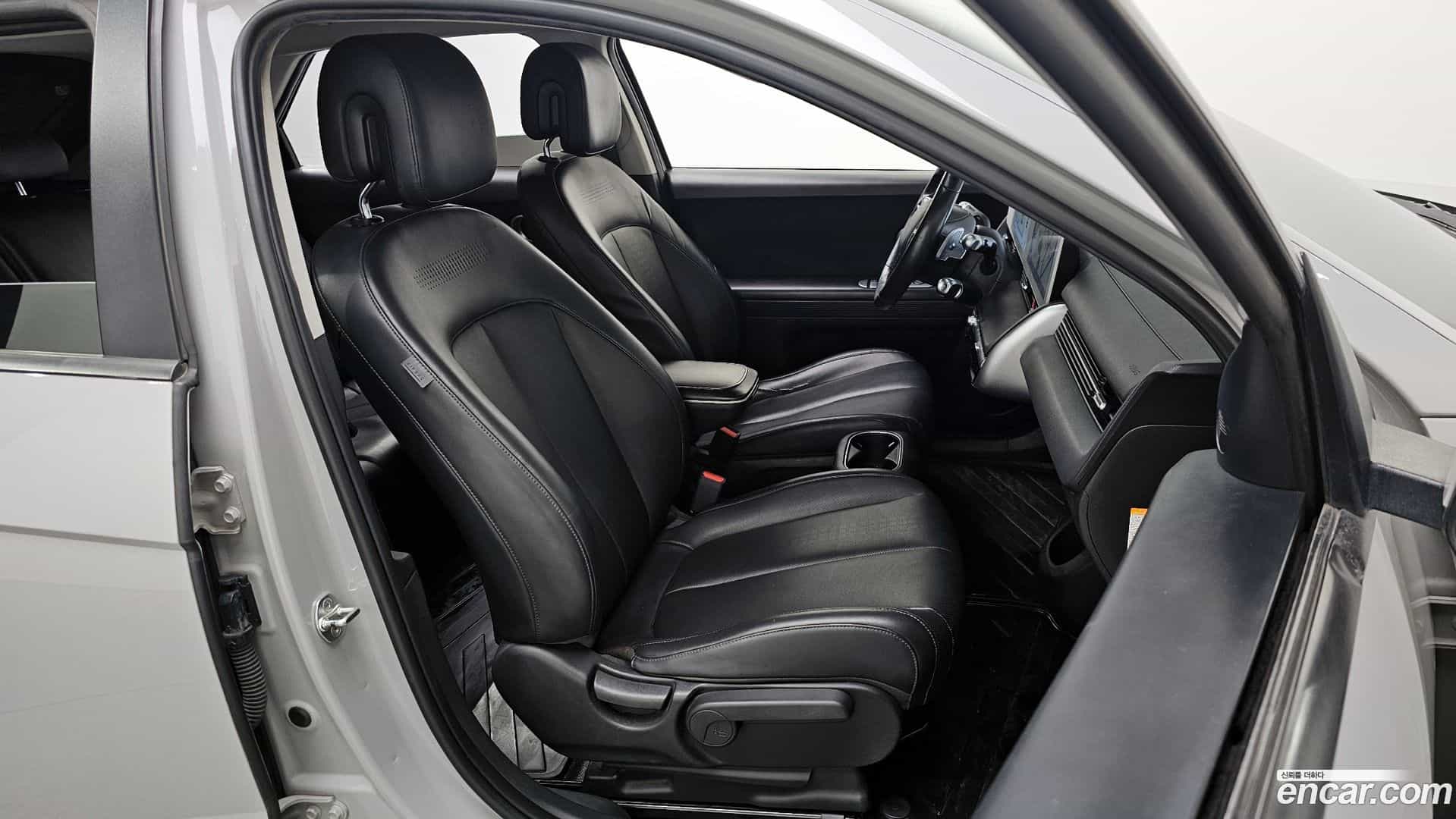 Ioniq5 Hyundai 2022.5-INNER-036