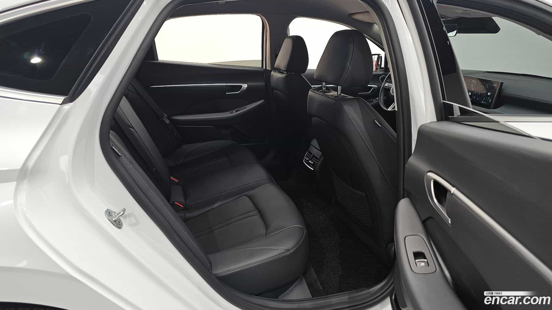 Sonata Hyundai 2025.11-INNER-036