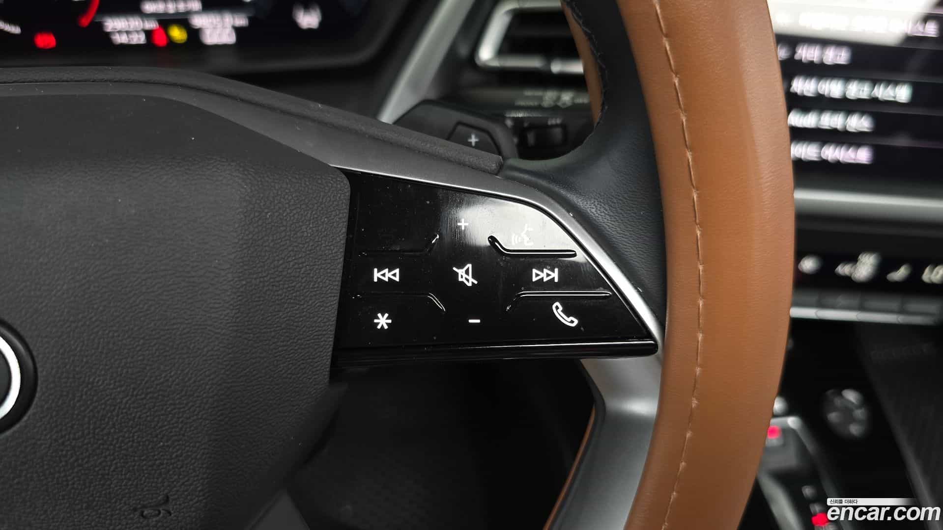 Q4 e-tron Audi 2023.11-OPTION-022