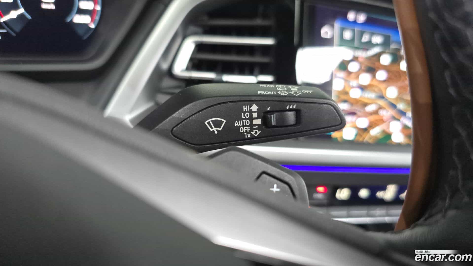 Q4 e-tron Audi 2023.11-OPTION-042