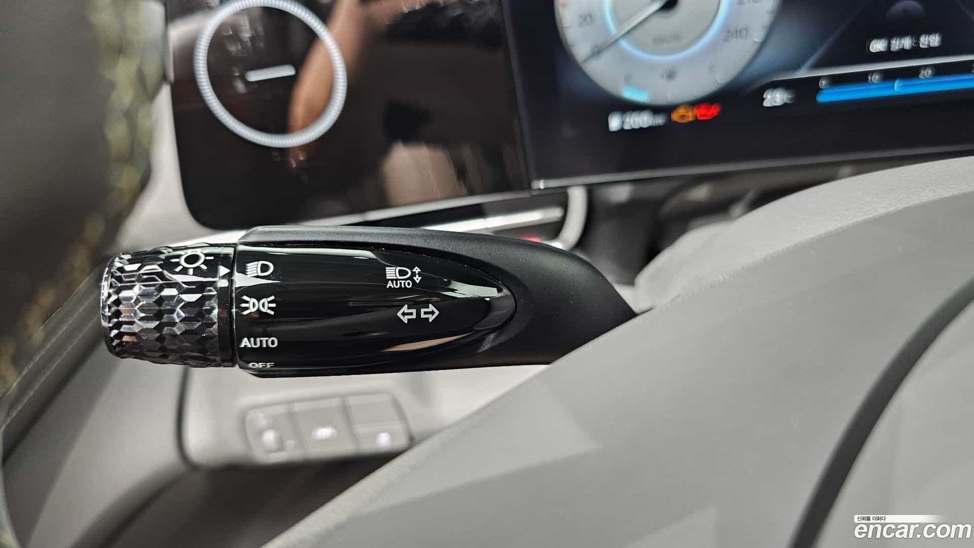 AVANTE Hyundai 2022.7-OPTION-041
