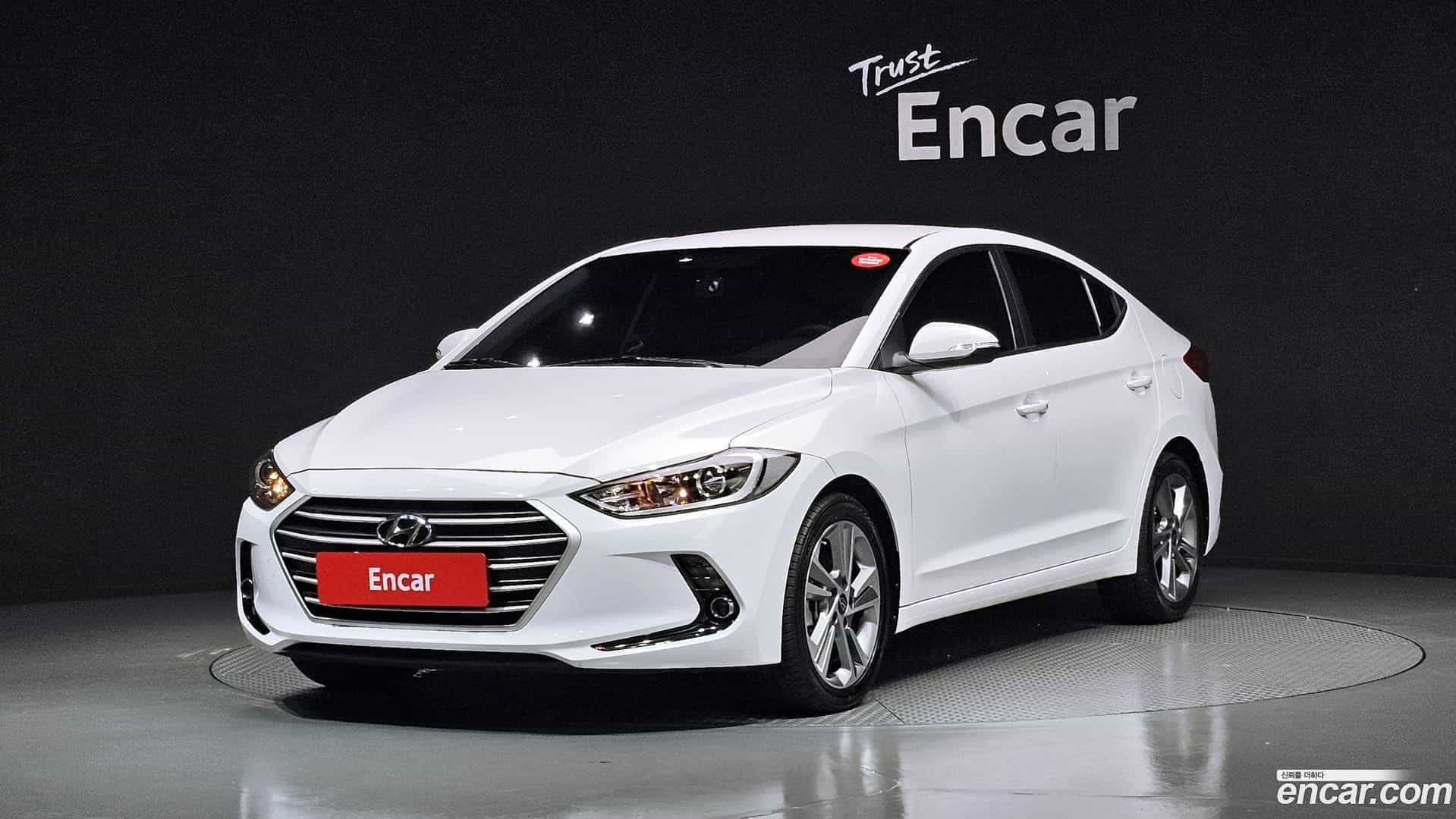 AVANTE Hyundai 2017.9-OUTER-001