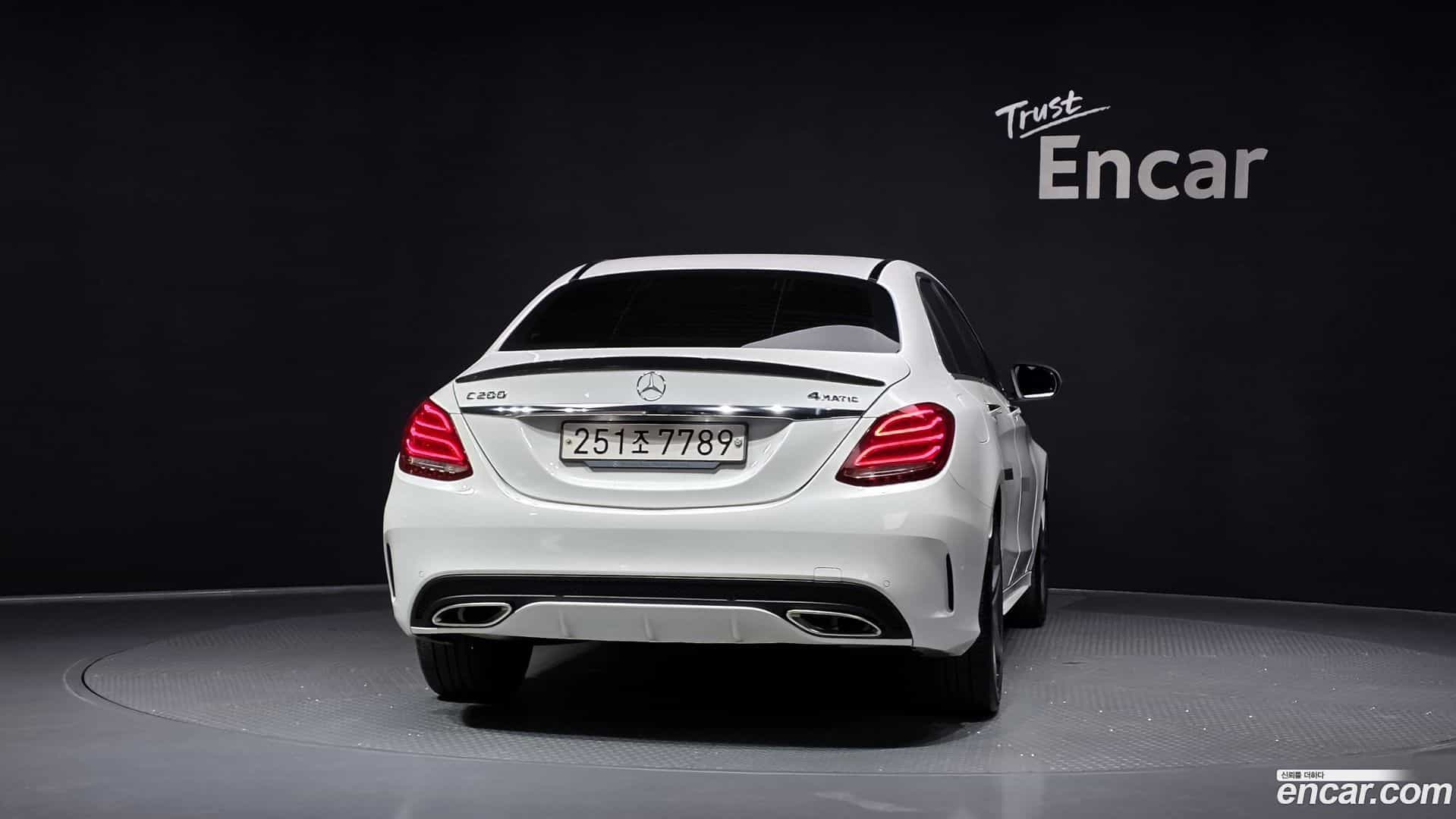 C-Class Mercedes-Benz 2018.1-OUTER-004