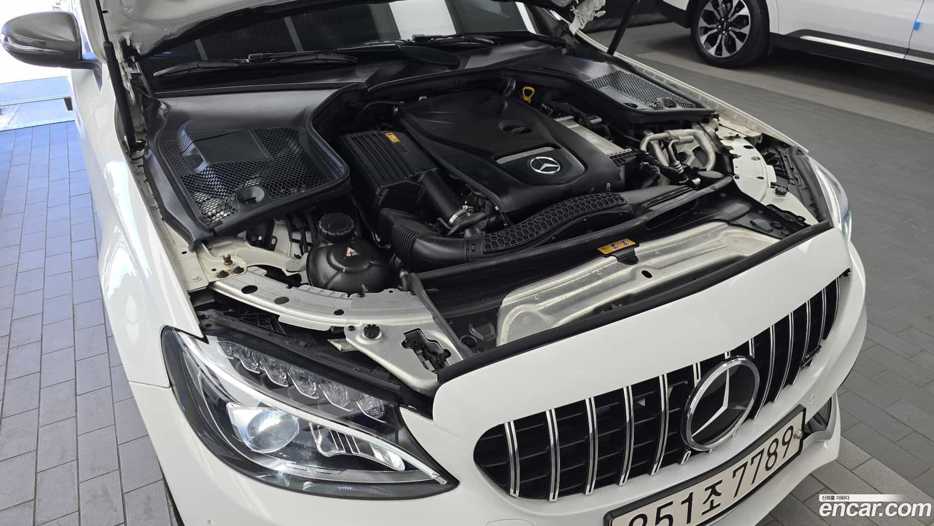 C-Class Mercedes-Benz 2018.1-OUTER-006