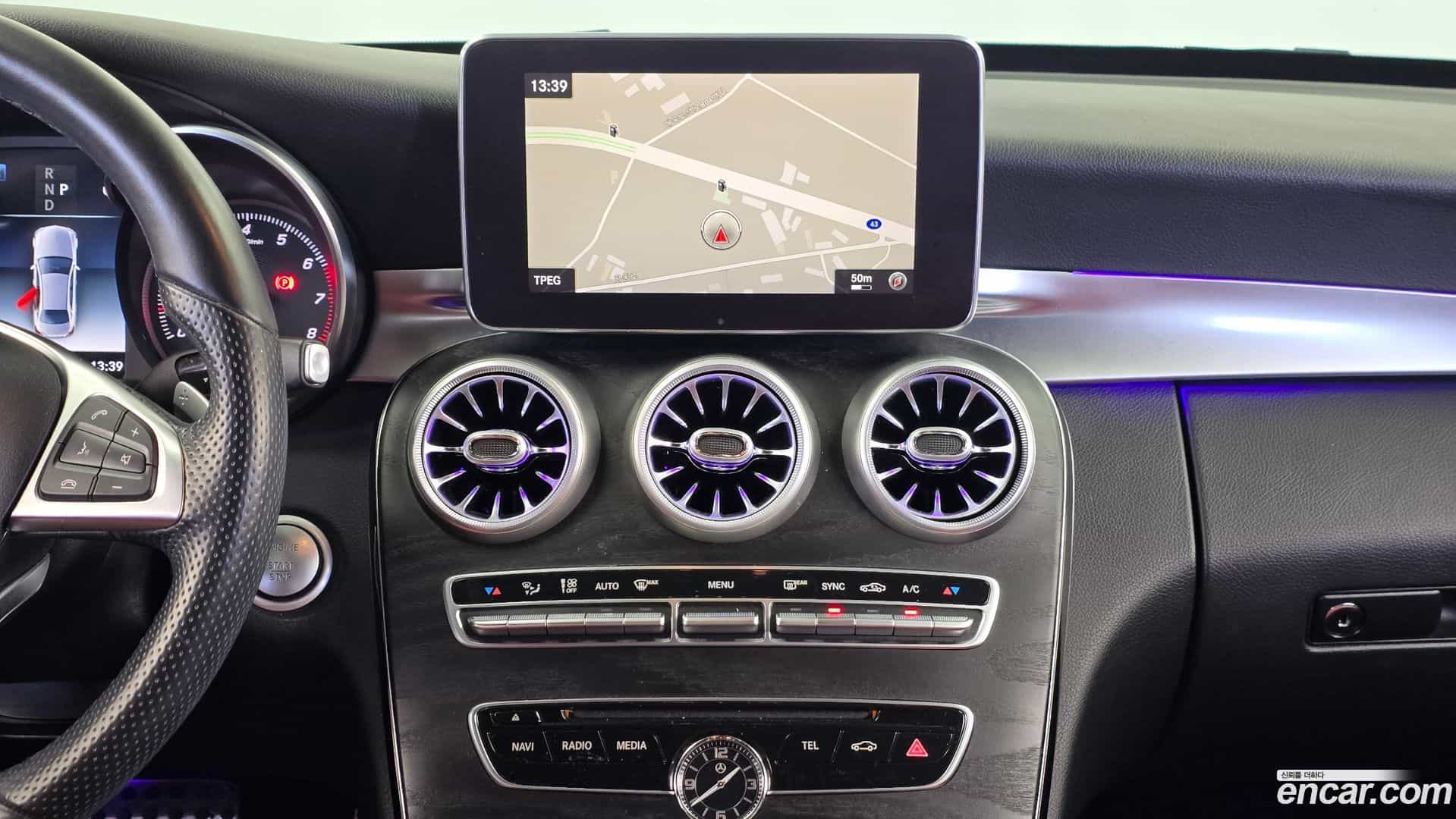 C-Class Mercedes-Benz 2018.1-OPTION-016