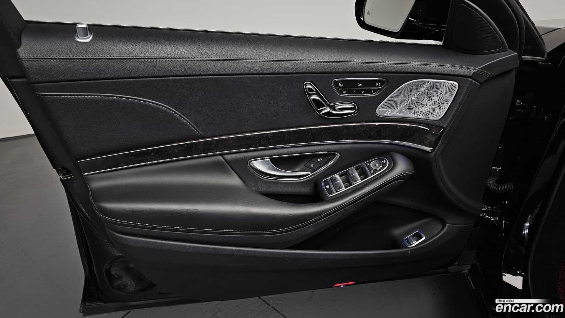 S-Class Mercedes-Benz 2017.3-INNER-034