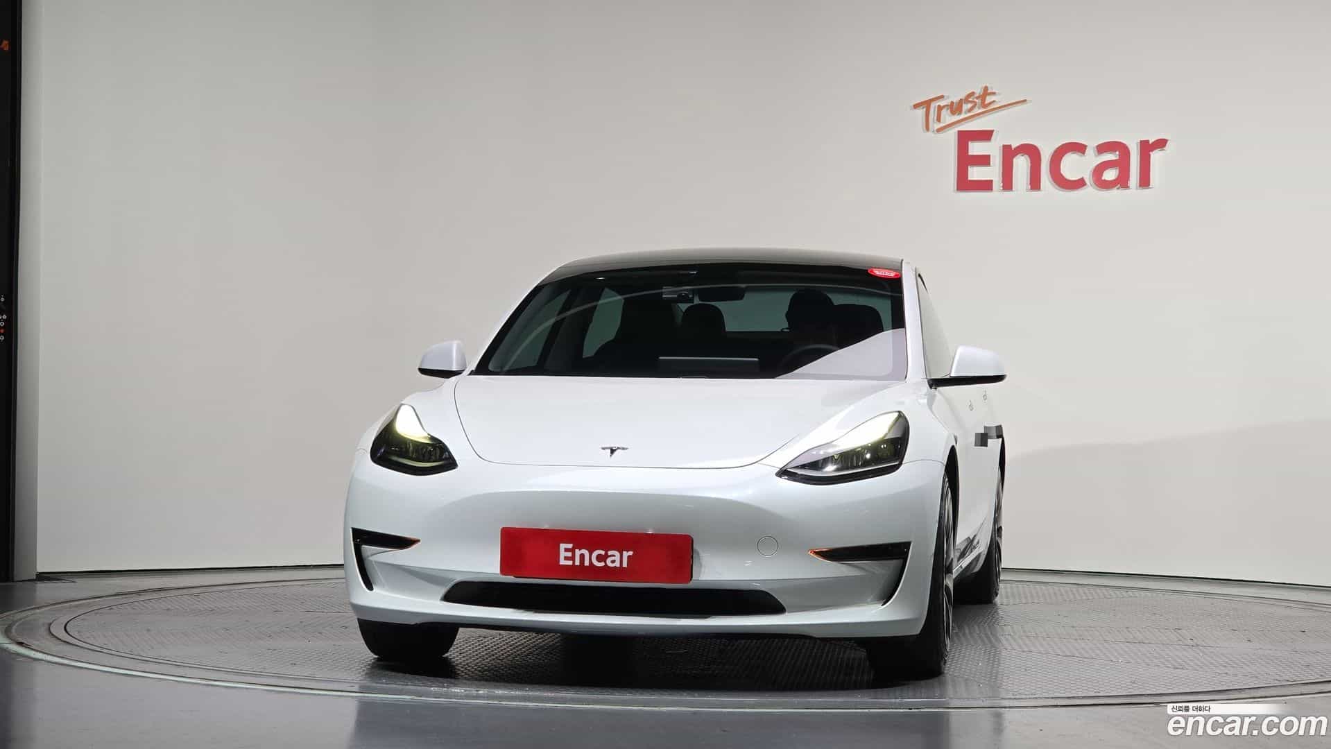 Model 3 Tesla 2021.2-OUTER-003