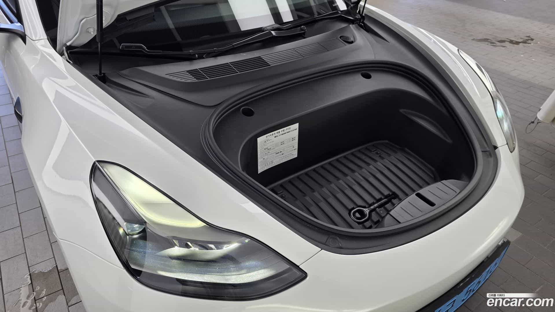 Model 3 Tesla 2021.2-OUTER-006