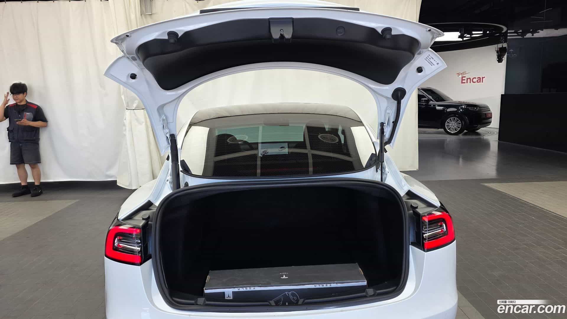 Model 3 Tesla 2021.2-OPTION-024