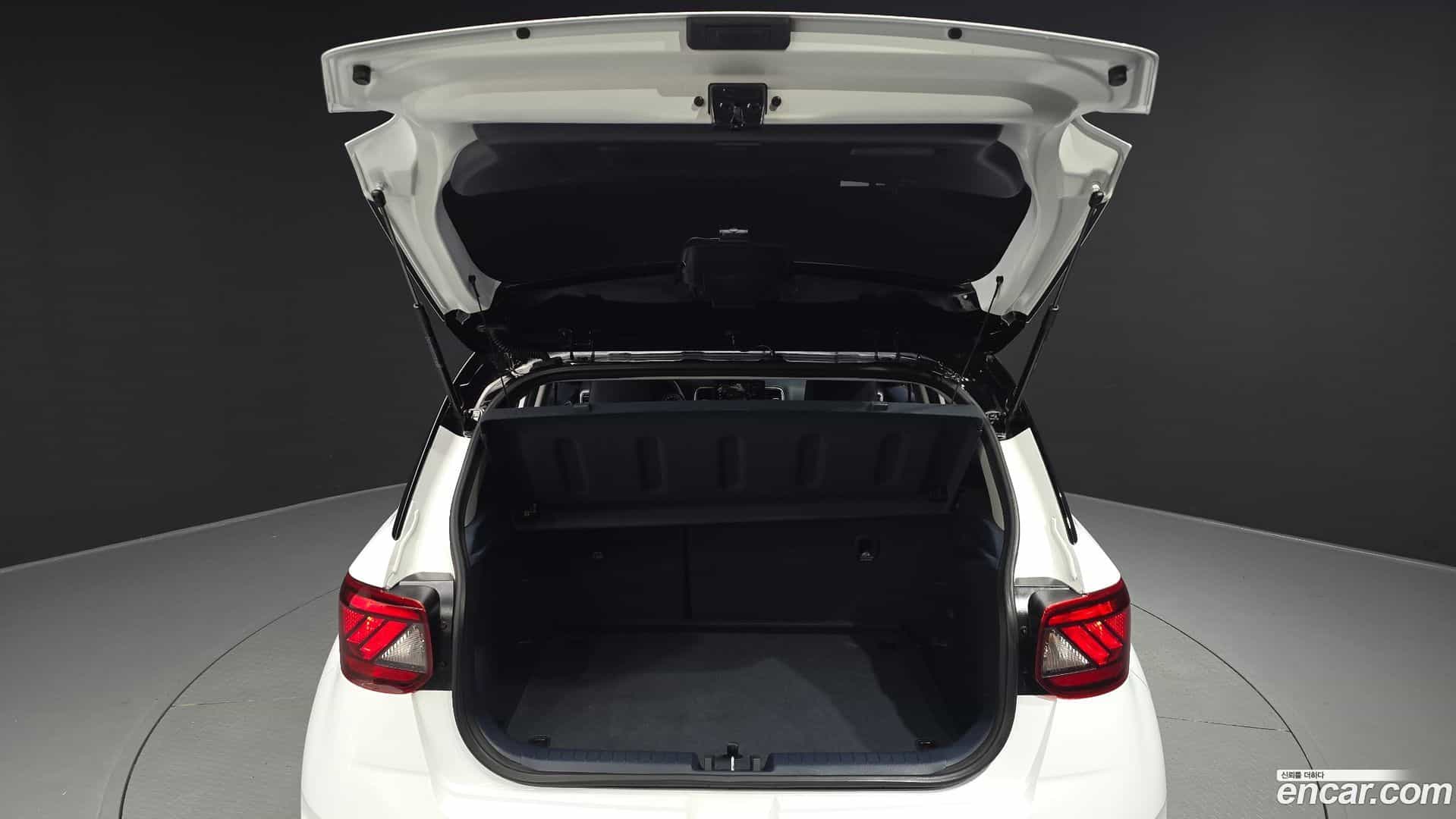 Venue Hyundai 2022.0-OPTION-024