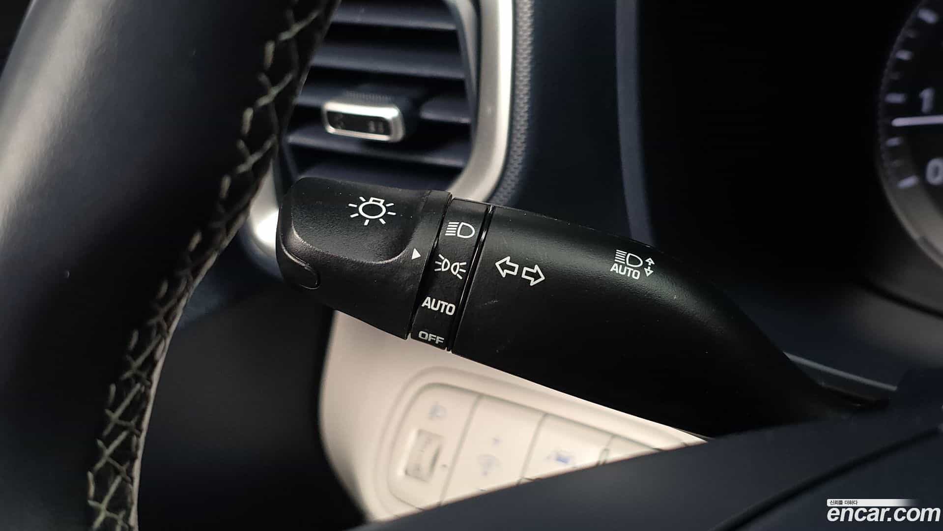 Venue Hyundai 2022.0-OPTION-042