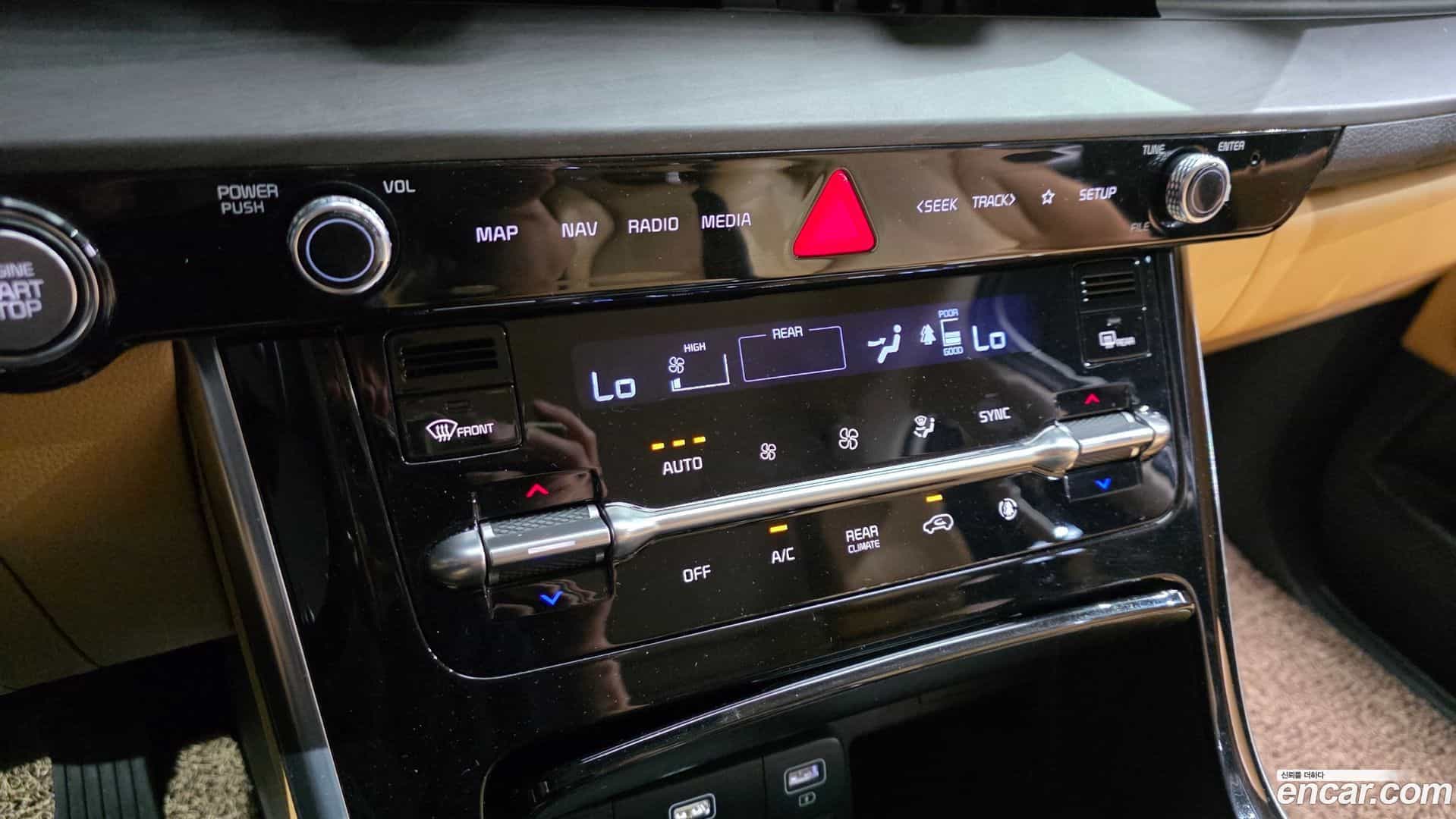 Canival Kia 2022.1-OPTION-044