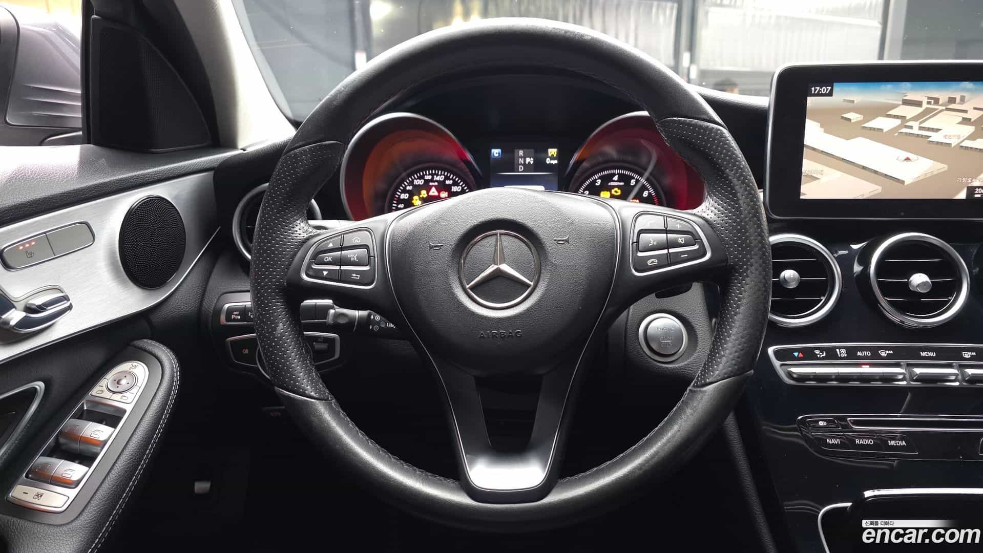 C-Class Mercedes-Benz 2017.2-OPTION-017