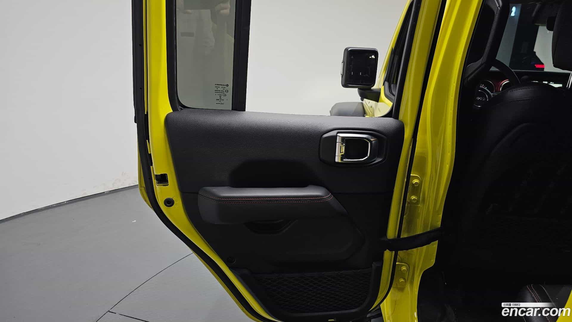 Gladiator Jeep 2023.5-INNER-035