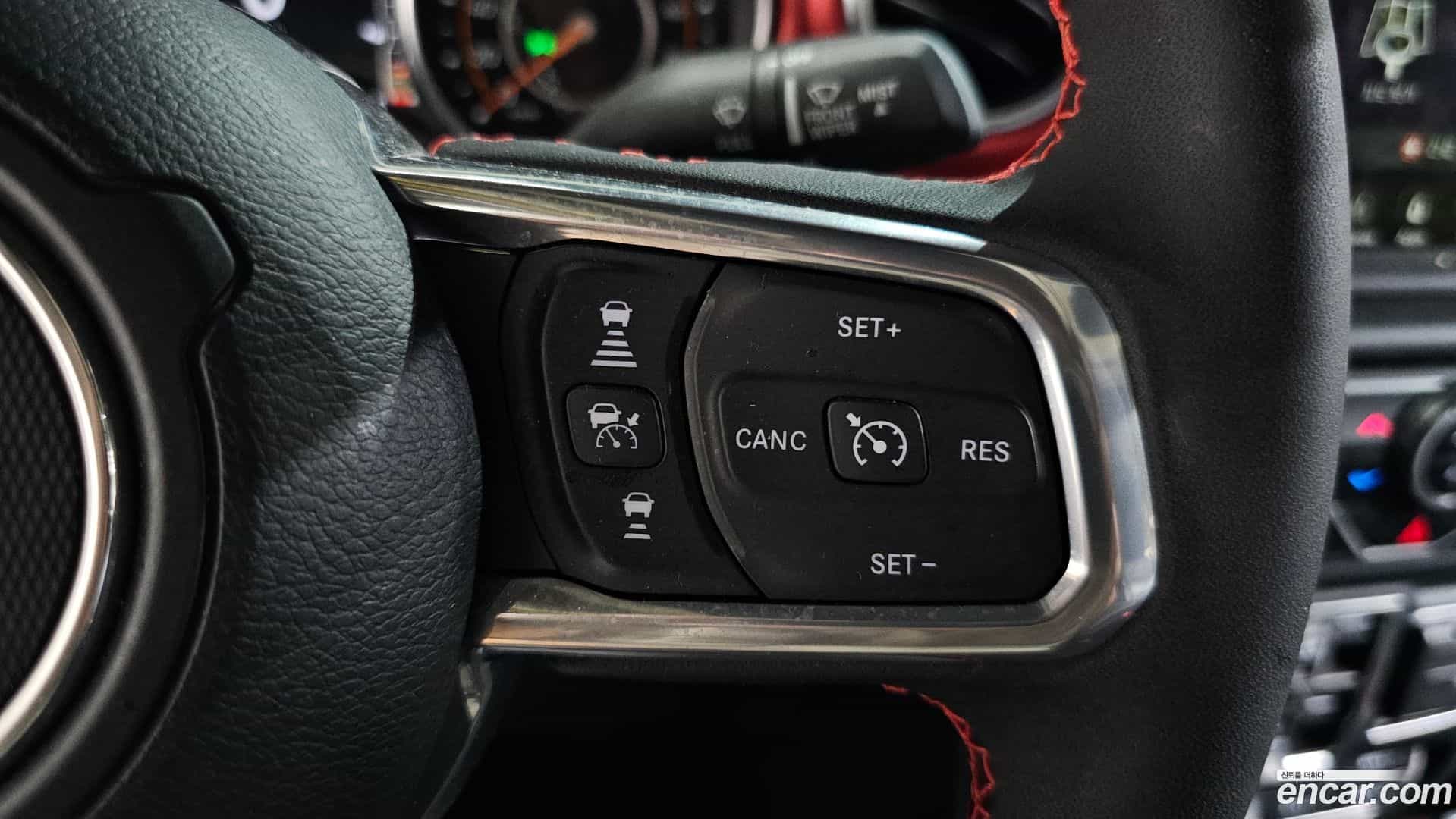Gladiator Jeep 2023.5-OPTION-044