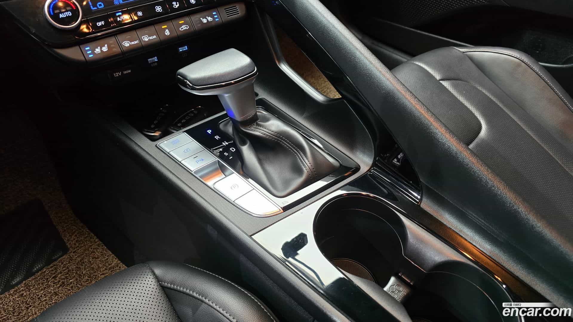 AVANTE Hyundai 2023.0-INNER-009