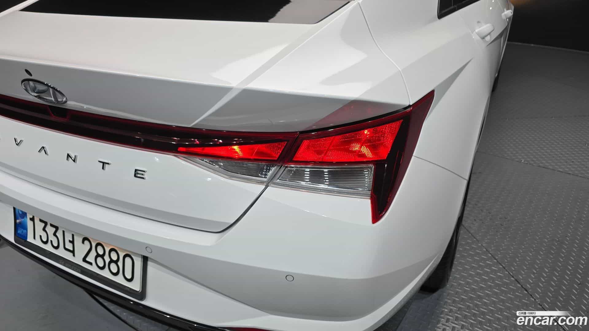 AVANTE Hyundai 2023.0-OUTER-033
